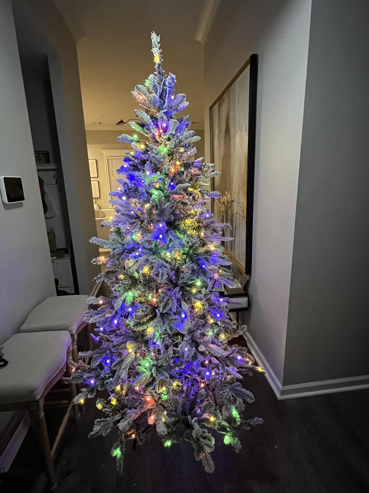 YITAHOME 7.5ft Prelit Mountain Pine Flocked Christmas Tree with Remote, Pre-Decorated Hierarchical Tower, 1278 Branch Tips, 550 Lights, 55 Pine Cones customer photo 1