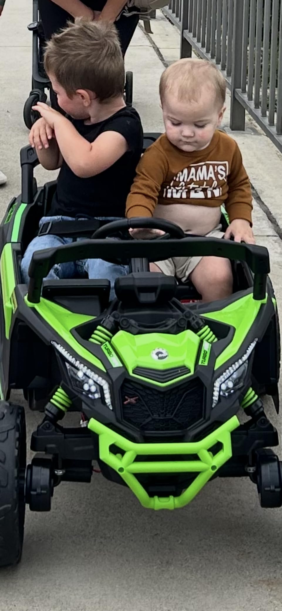 KerryYoo SU5 24V Ride on Toys for Big Kids,4x200W,2 Seater Electric Ride on UTV 4WD/2WD,EVA Rubber Tires,4x4 Shock Absorbers,Remote Control,Licensed Can-Am,Bluetooth - Blue customer photo 1