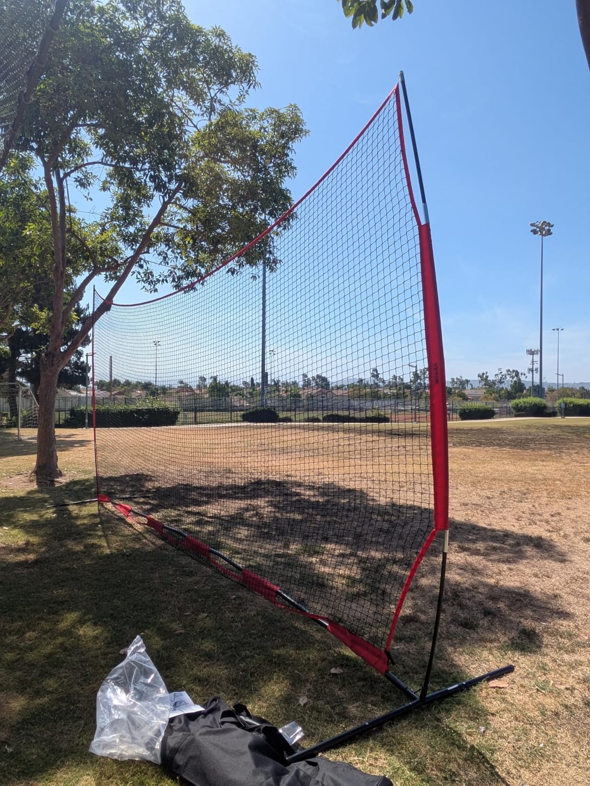 VEVOR Barricade Backstop Net, Multi-Sport Barrier Netting with Carry Bag | 7X7ft/12X9ft/16X10ft/20x10ft Ball Sports Portable Practice Net for Baseball Softball Lacrosse & Hockey Equipment Training Net customer photo 2