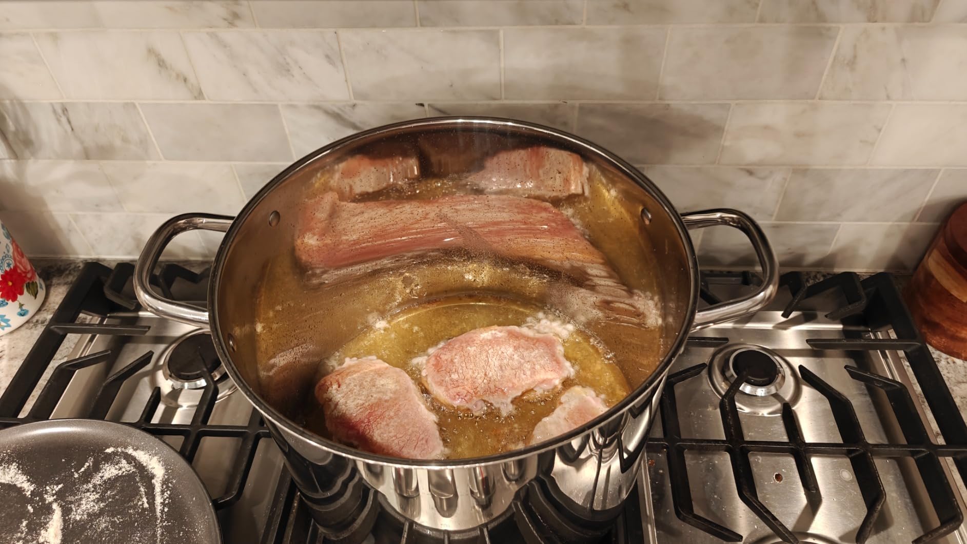 P&P CHEF 24 QT Stainless Steel Stock Pot with Lid, Cooking Pot for Soups | Large Canning Stockpot for Cooking, Stewing, Simmering, Tri-ply Bottom & Induction Compatible, Heavy-Duty & Dishwasher Safe customer photo 1
