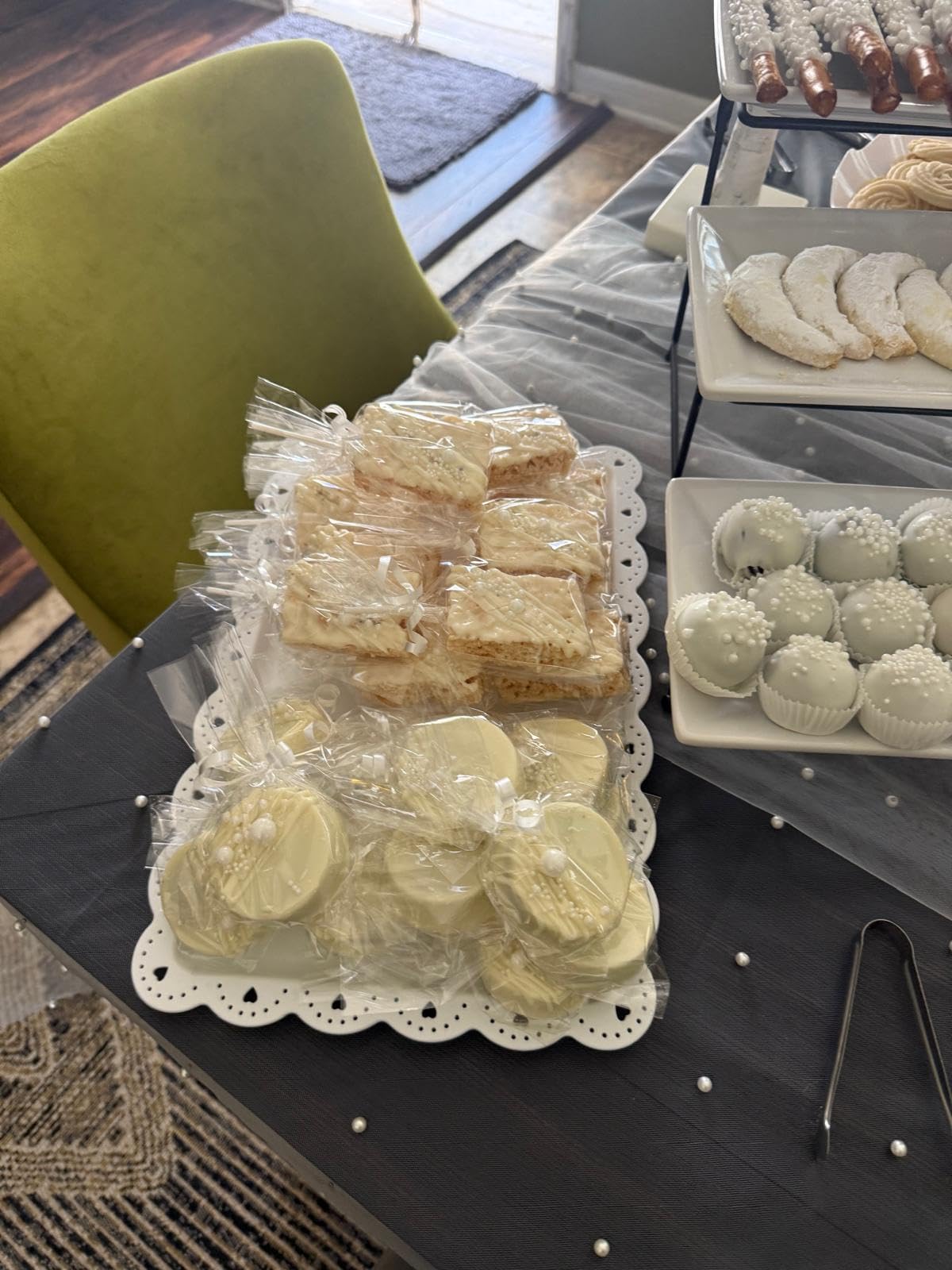 5 Pcs Cake Stand Set with 2 Tier Holders & 3 Appetizer Trays for Party customer photo 1