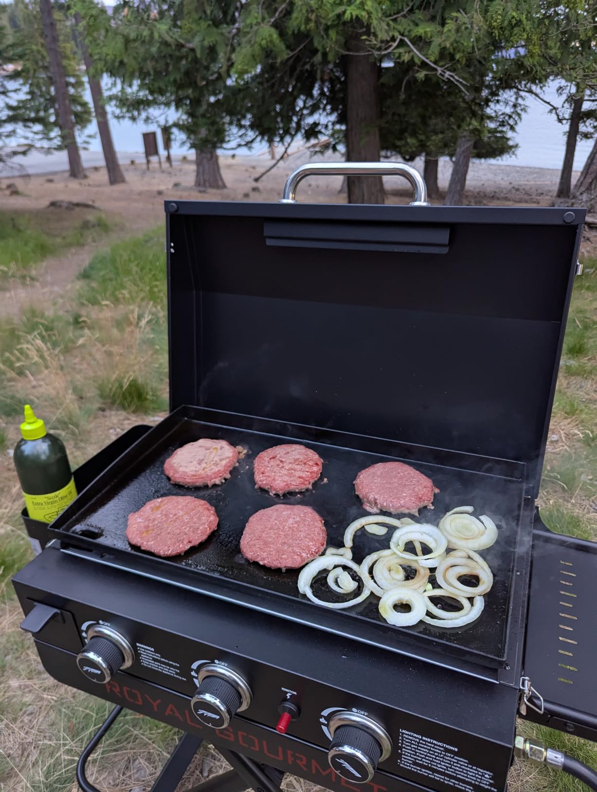 Royal Gourmet PD3001 3-Burner Propane Gas Griddle with Collapsible Stand customer photo 2