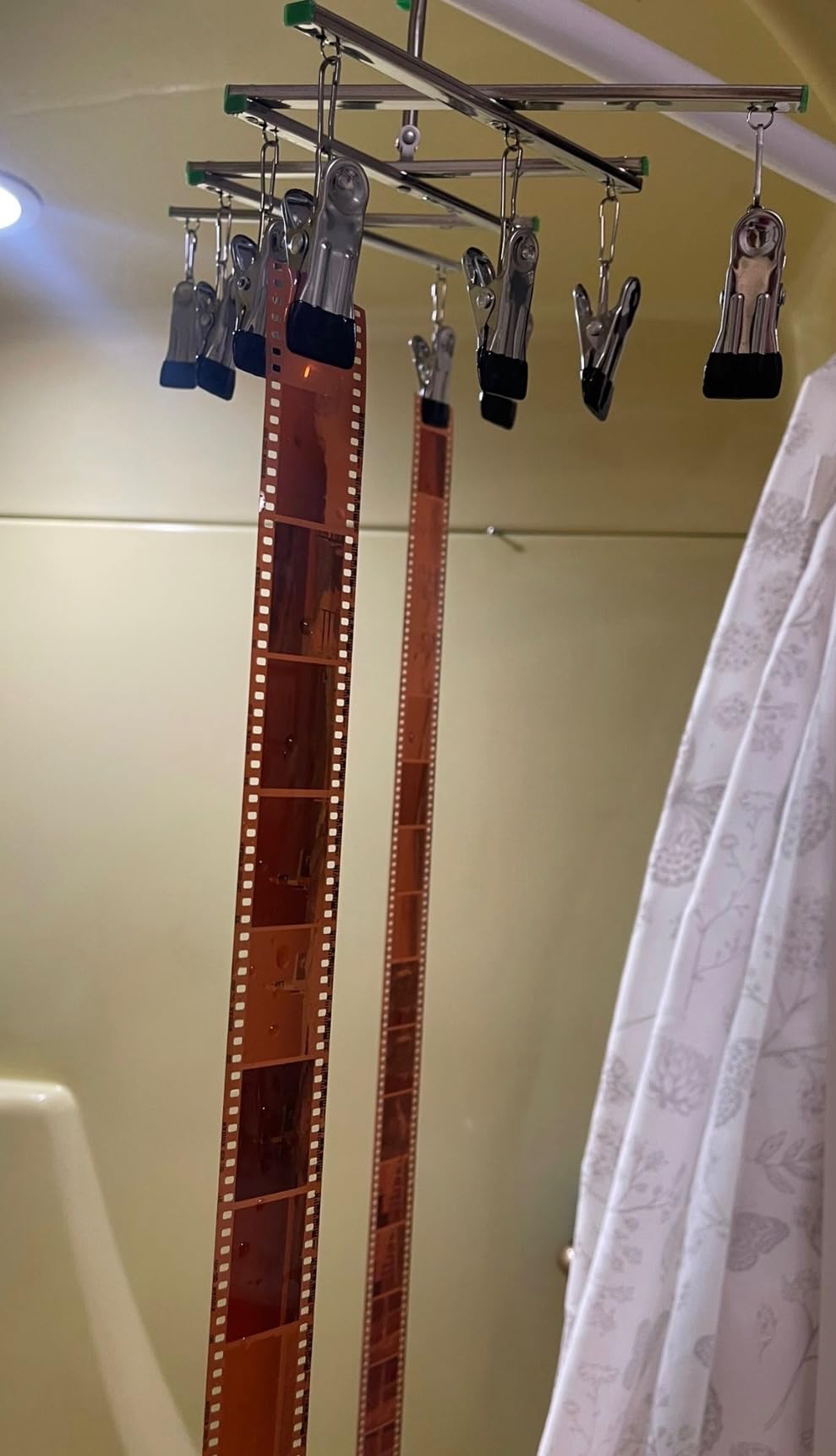 JJC 35mm 120 Film Drying Hanging Rack with 10 Clips, Stainless Steel Film Hanger for 135 120 4x5 Film, Darkroom Supplies Foldable Frame, Windproof Soft Clip, No Scratche customer photo 1