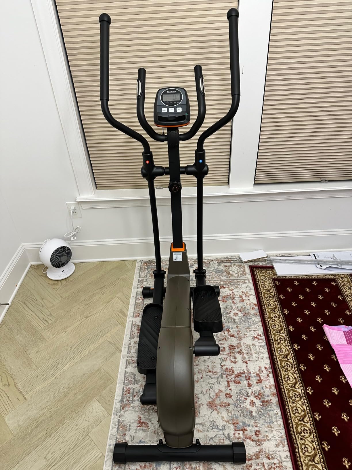 Niceday Elliptical Exercise Machine with 15.5/18/19IN Long Stride | Compact Elliptical Machine for Home Use, 16 Resistance Levels; 400LBS Stable Loading Capacity; Kinomap APP Support customer photo 2