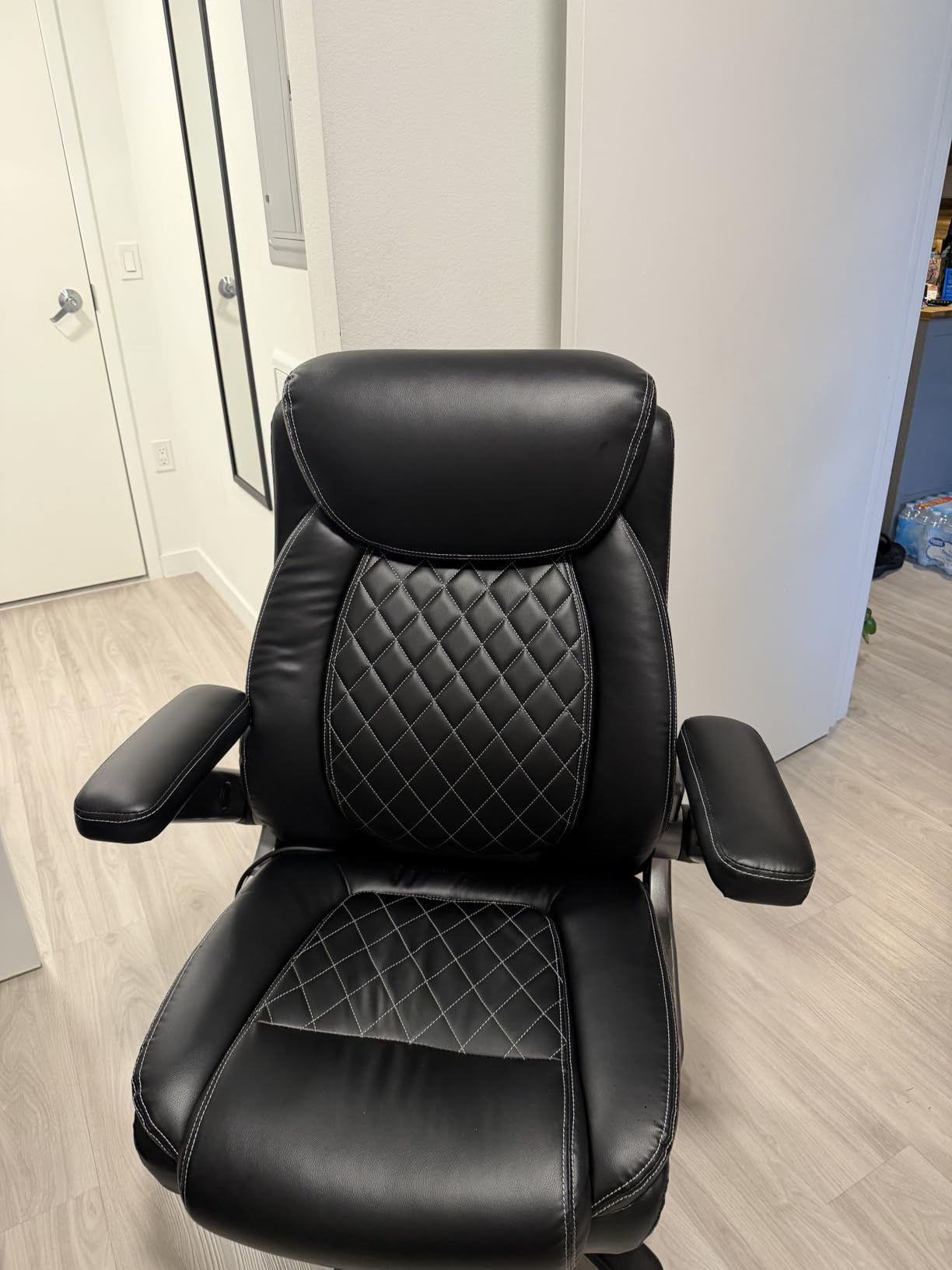 Indulgear Large Heavy Duty Office Chair with 5D Flip Arms,Comfy Big and Tall Executive Office Desk Chair with Pocket Spring Cushion,High Back Computer Chair with Lumbar Support,Dual Rubber Wheel customer photo 1