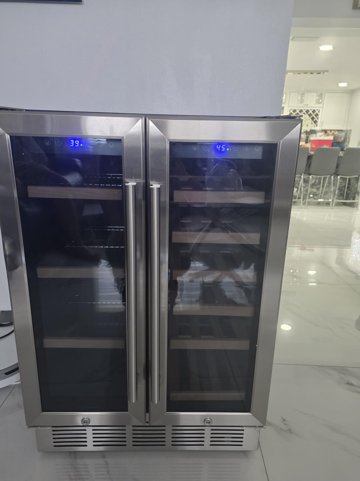 FoMup Commercial Display Refrigerator with Reversible Glass Door, Upright Beverage Cooler Merchandiser, Drink Fridge with Door Lock for Restaurant Supermarket Convenience Store, 13.8 Cu.Ft customer photo 1