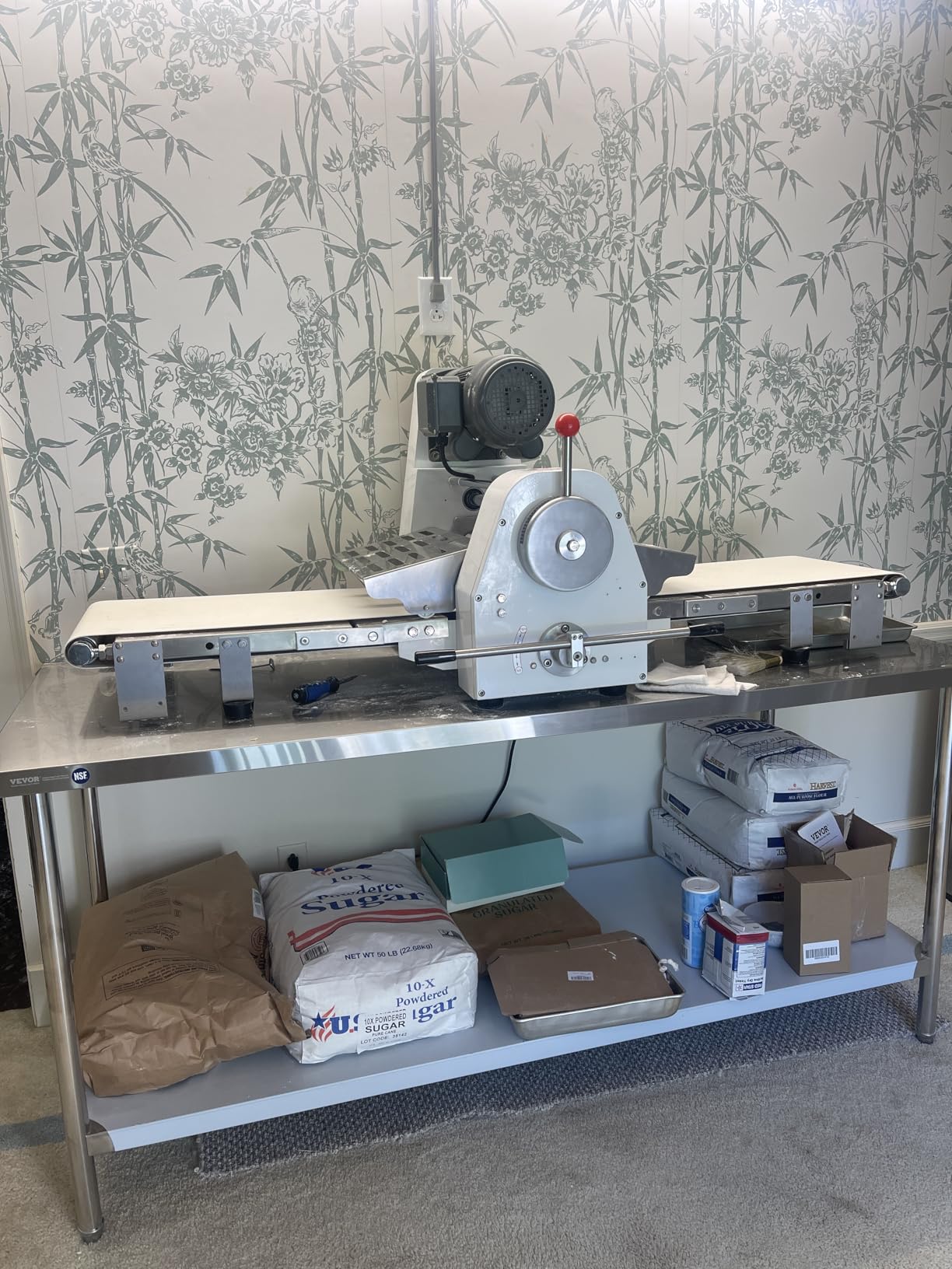 VEVOR Commercial Dough Sheeter Machine, 19.7-Inch Reversible Puff Pastry Sheeter and Fondant Roller, Electric Dough Roller 0-1.4