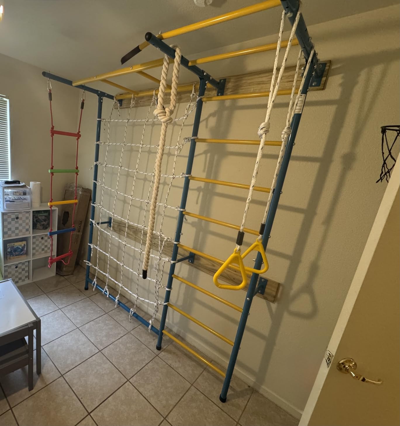 VEVOR Indoor Jungle Gym for Toddlers, 7-in-1 Climbing Playset with Carbon Steel Swedish Ladder, Wall Ladder, Pull-Up Bar, Rope Ladder, and Gymnastic Rings, Supports 220 lbs, Multicolor customer photo 1