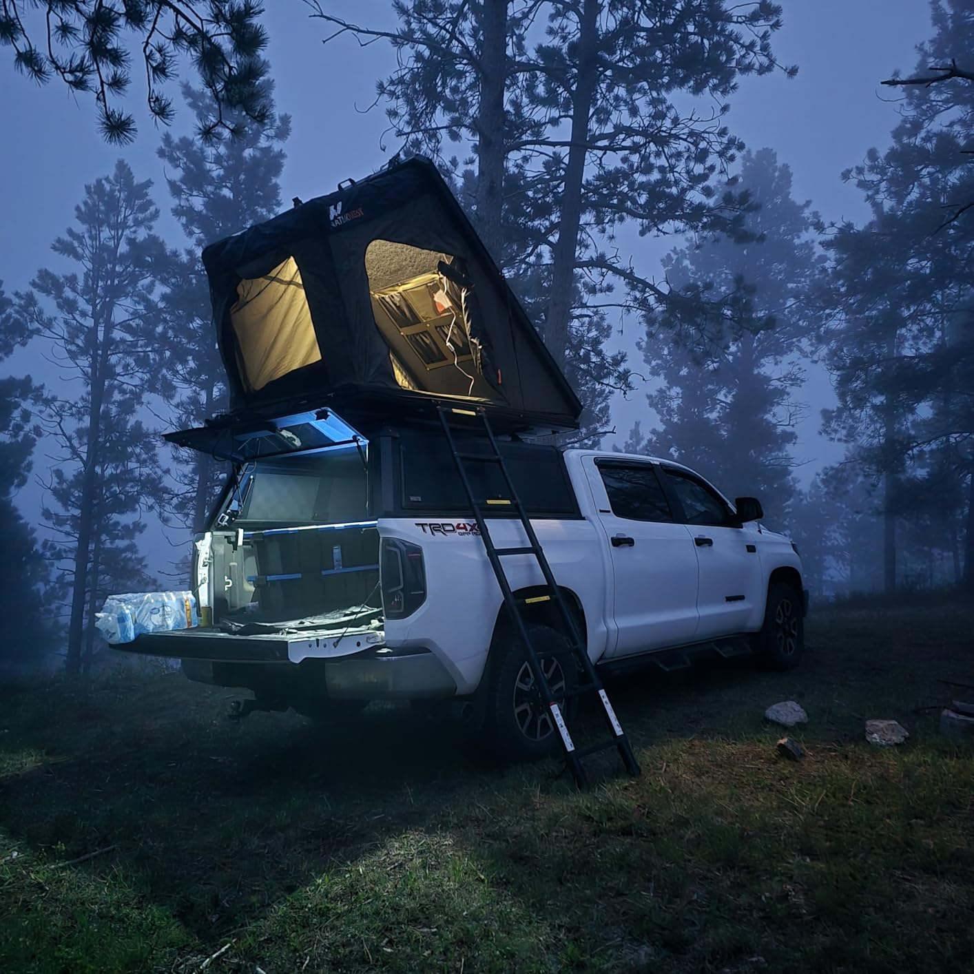 Naturnest Rooftop Tent Hard Shell, Easy Set Up Pop Up Tent for 2 Person Camping, Waterproof UV-Resistant Blackout Privacy 4 Season Tent for Truck, Jeep, SUV, Van, Trailer - Polaris 2 customer photo 1