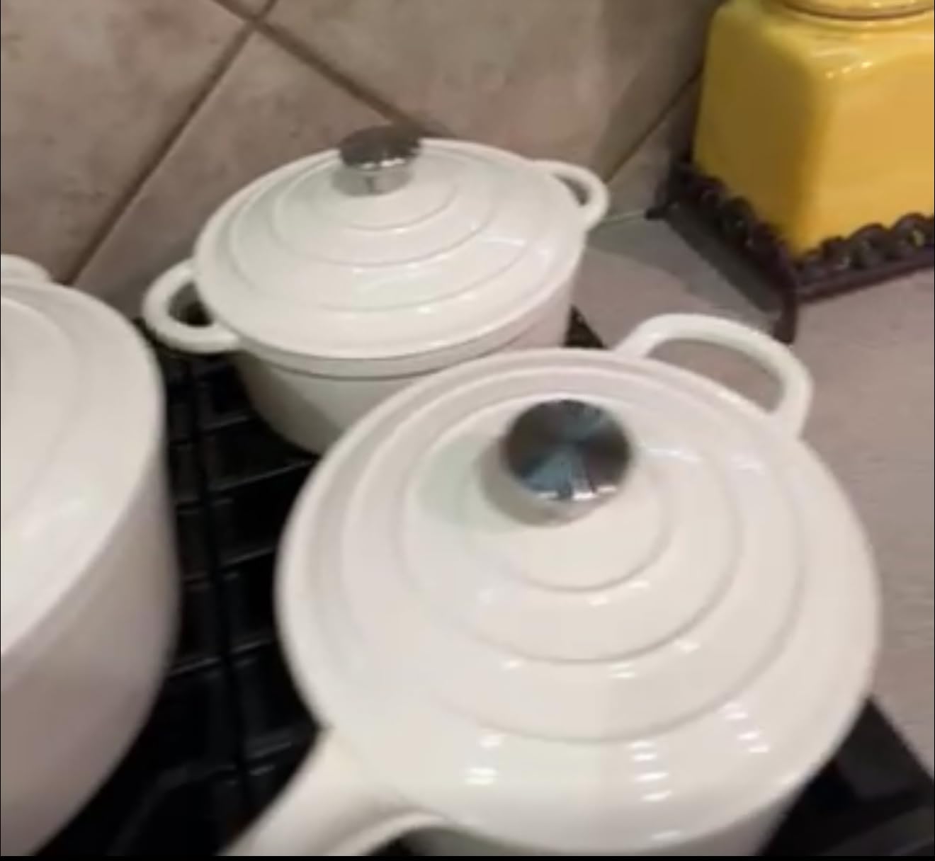 Enameled Cast Iron Cookware Set, 7 Piece Dutch Ovens Set, Green | Ceramic Coated Cast Iron, Sauce Pan, Skillet, 3 Lids, Pots and Pans Set, Heavy Duty, Gas & Induction Compatible, PFA Free customer photo 1