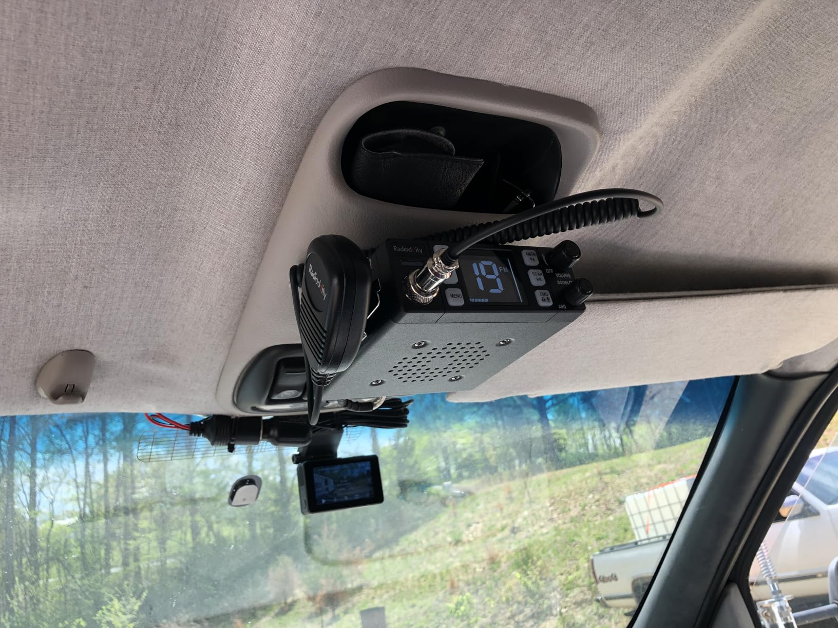Radioddity CB-606 CB Radio AM/FM/PA, 40 Channels, 4W, VOX | Compact Mobile Transceiver 2.2