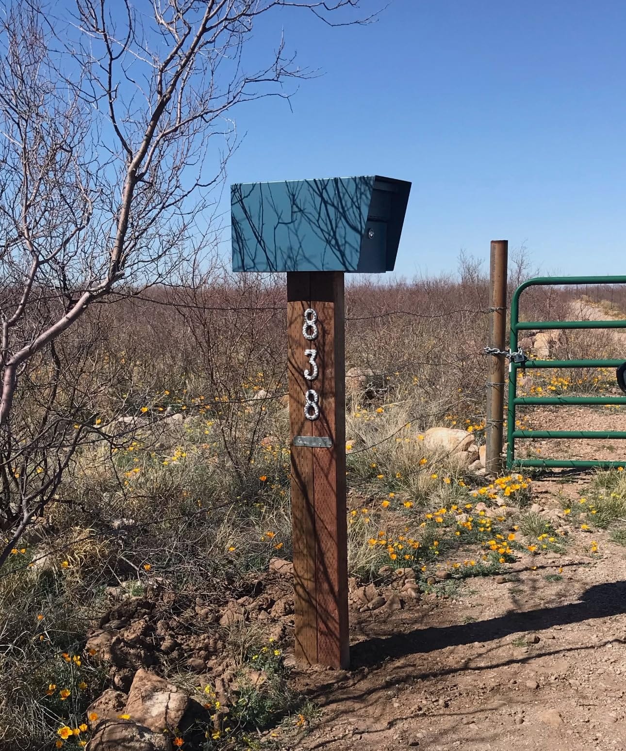Mail Boss Mail Manager Mid Century Modern Locking Post Mount Mailbox | Patented anti-pry lock, accepts small packages, USPS approved, vandal-resistant galvanized steel curbside design. customer photo 2