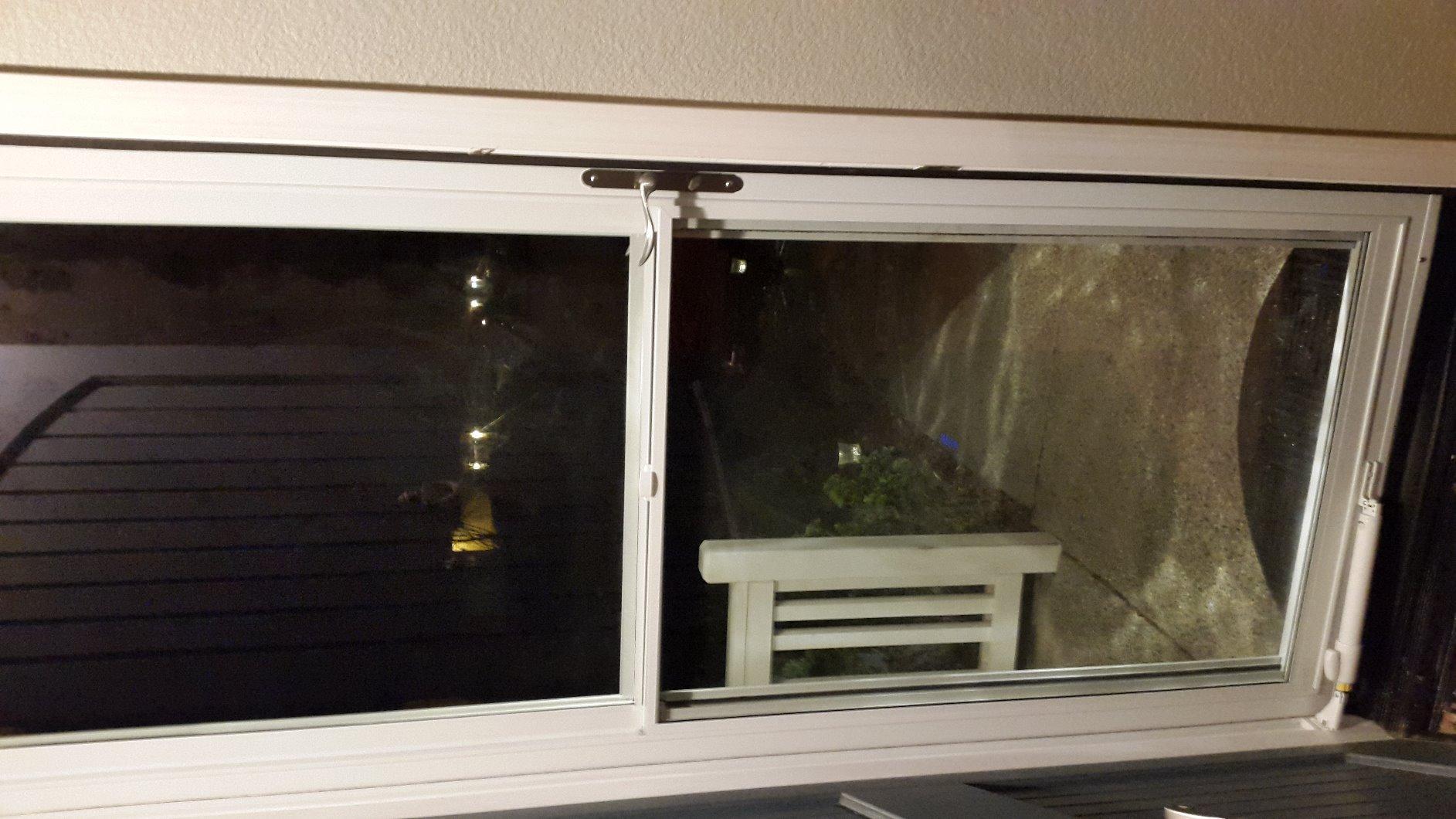 LARSON 80 Split Fullview Low-E Storm Door, 36-in, Brown | Low-E glass, retractable screen and EasyVent airflow for fresh air, comfort and durability customer photo 2