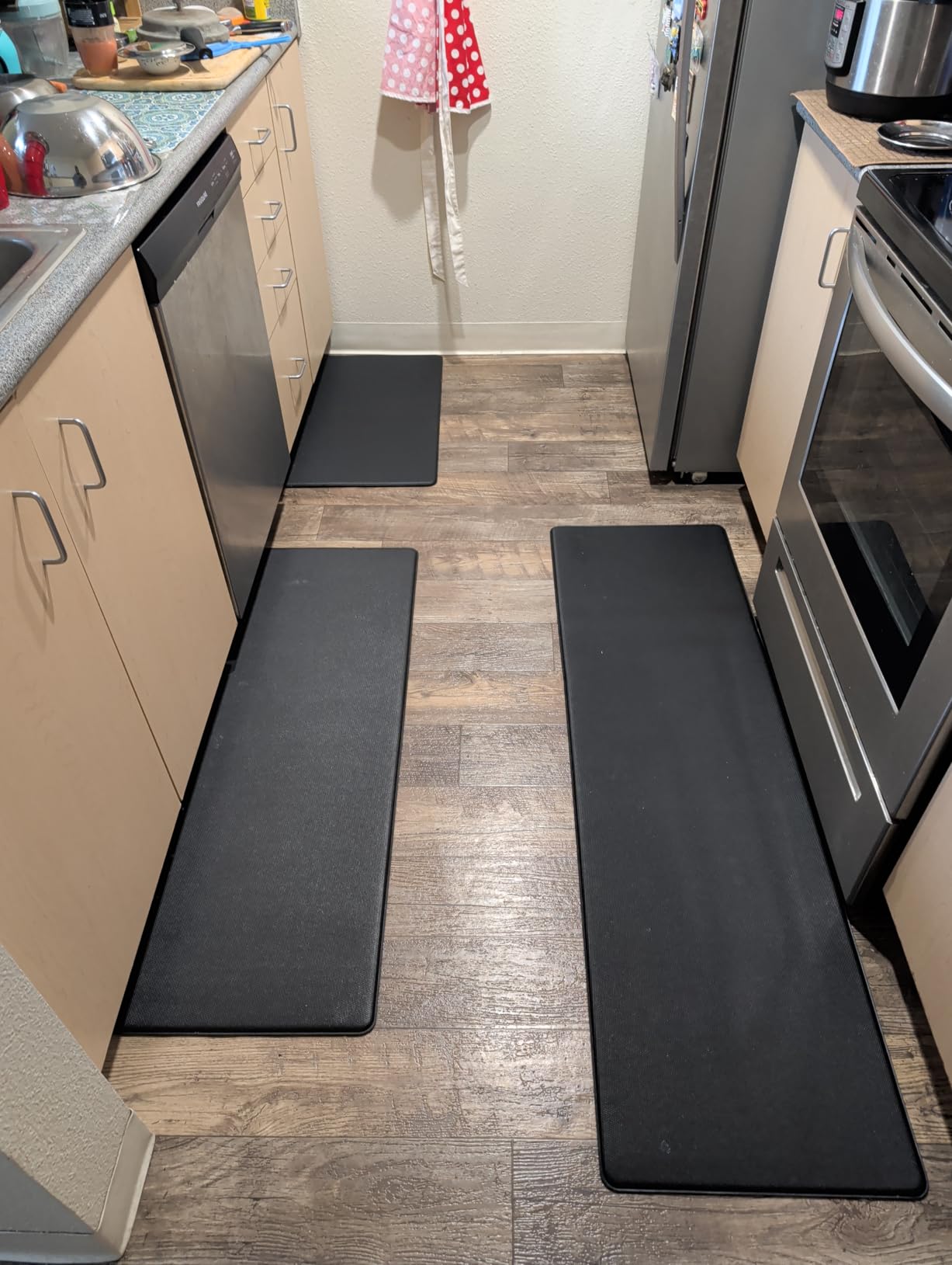 KitchenClouds Kitchen Mats for Floor,3PCS Kitchen Rugs,Non Slip Anti Fatigue Mats for Floor,Waterproof Kitchen Sink Mat,Cushioned Standing and Comfort Mats for Office,Black customer photo 1