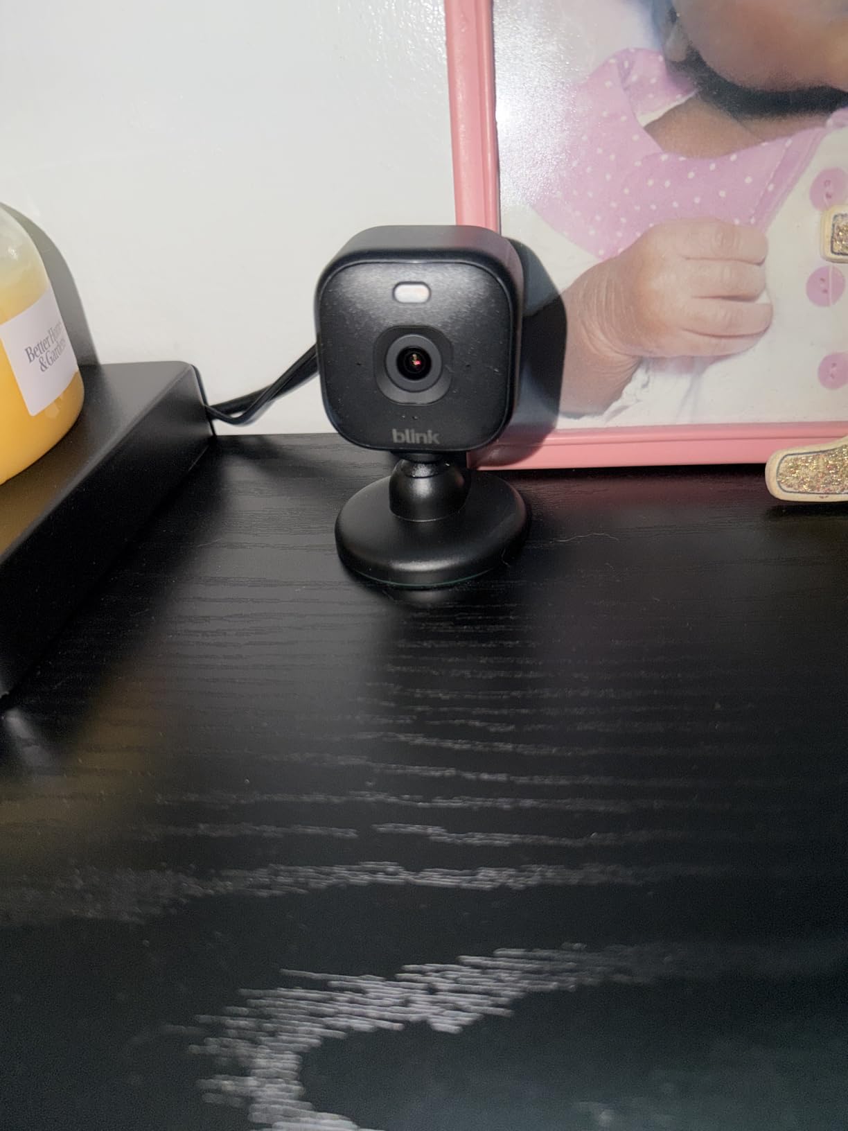 Blink Mini 2K+ (newest model) – Plug-in Home & Pet Indoor Security Camera with 2K video resolution, night vision, enhanced audio, motion detection – 1 camera (Black) customer photo 1