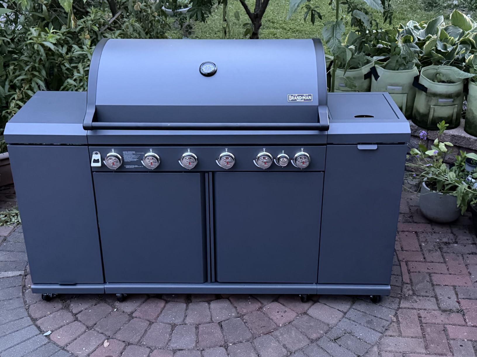 Brand-Man Propane Gas Grill Island Outdoor Kitchen & Storage Cabinets, 52000 BTUs Stainless Steel Burner Patio Cooking BBQ Grill with Side Burner - Natural Gas Convertible, Black (5 Burner) customer photo 2