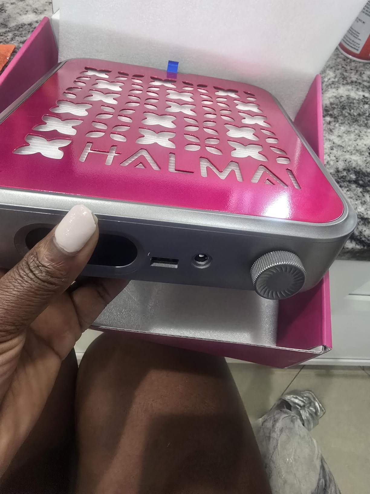 HALMAI Nail Dust Collector - 800Pa Suction & 5000 RPM Brushless Motor for Acrylic Nails, Compact Beginner-Friendly Salon Tool with Reusable HEPA Filter (Salon & Home Use) customer photo 2