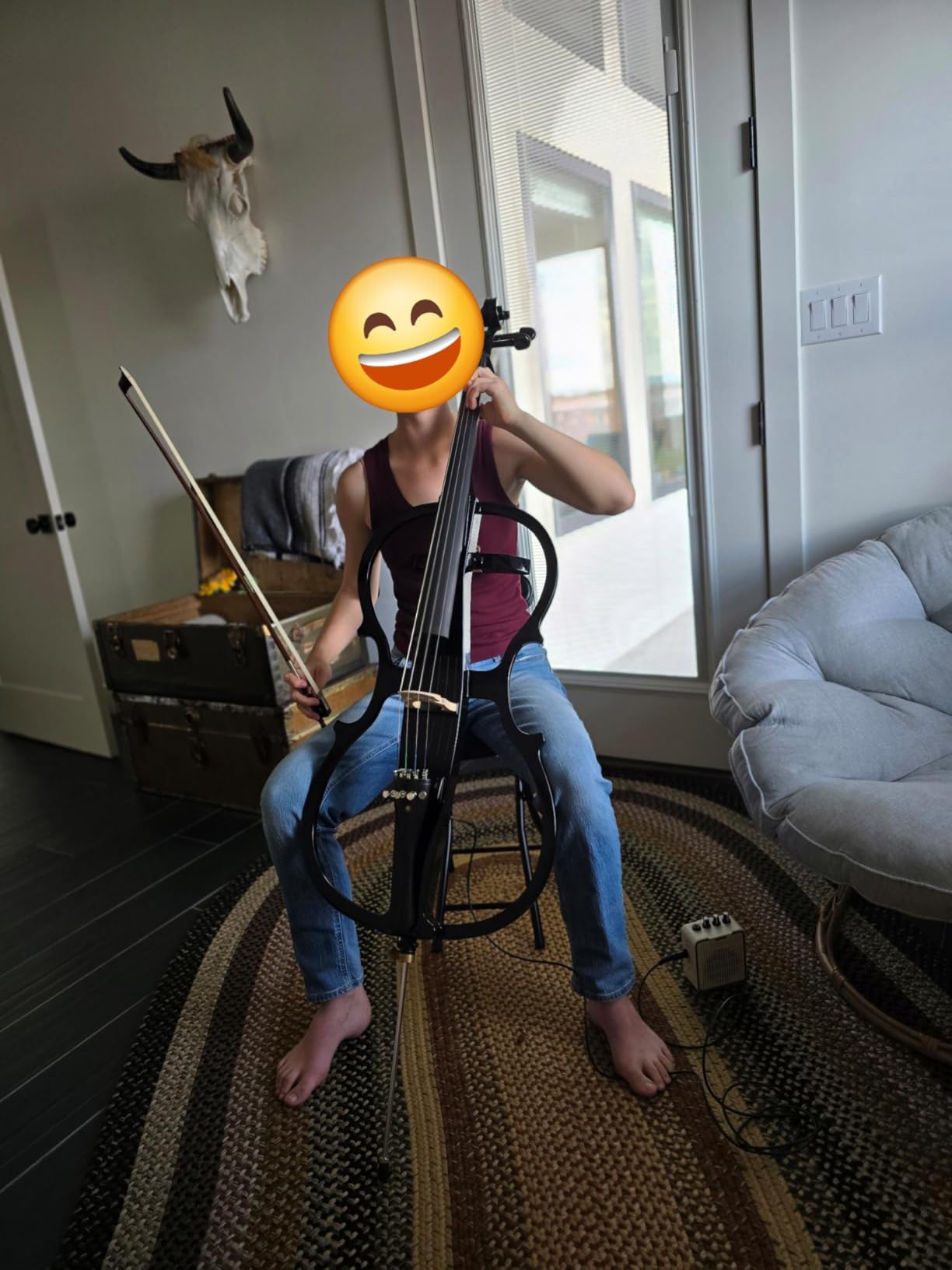 Electric Cello 4/4 Full Size Ebony Fittings with Lightweight Cello Bag, Headphones, Bow, Bridge, Rosin, Cello for Beginners Adults(Metallic Black) customer photo 1
