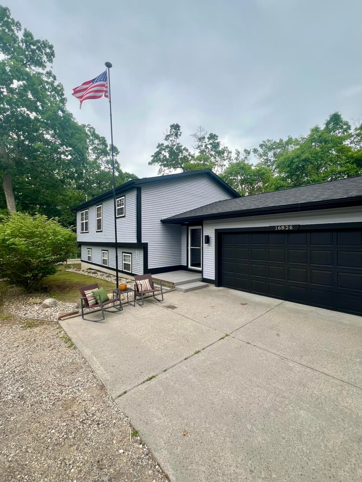 20FT Telescoping Flag Pole for Outside House, Extra Thick Telescopic Flagpole with USA Flag, Inground Outdoor Use, Camper RV, Residential & Commercial, Complete Hardware & Aluminum Top Ball (Black) customer photo 1