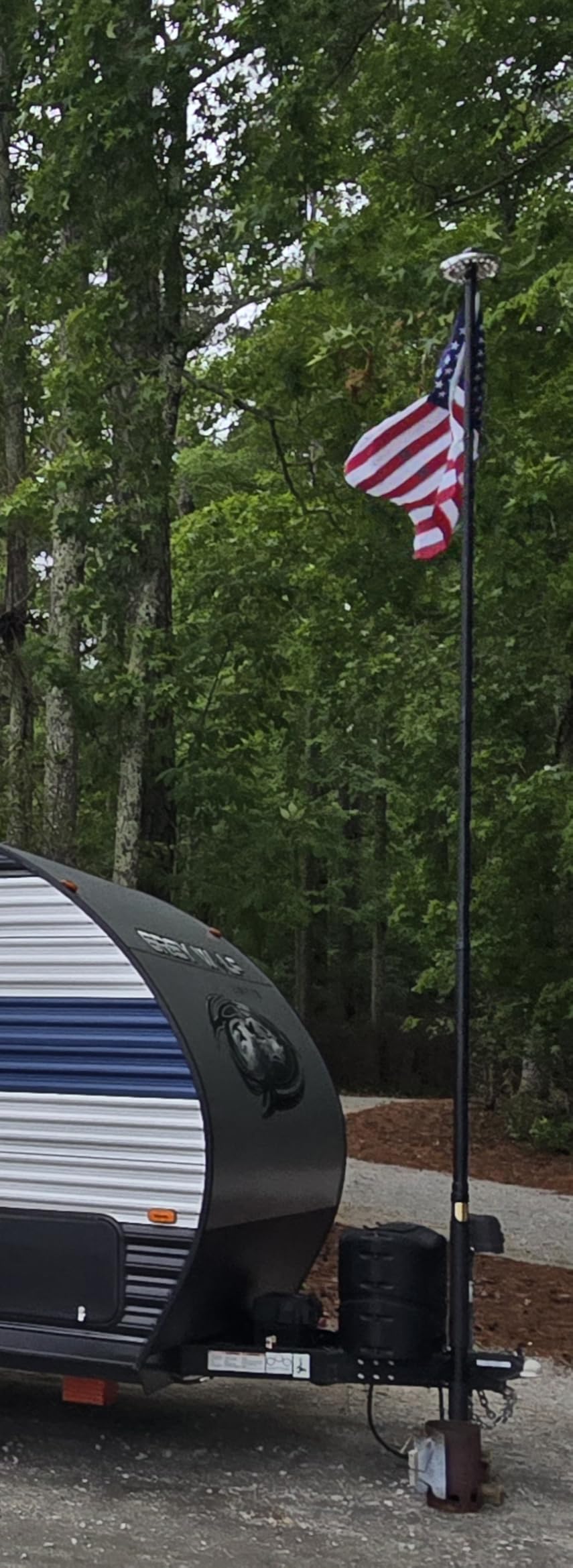 20FT Telescoping Flag Pole for Outside House, Extra Thick Telescopic Flagpole with USA Flag, Inground Outdoor Use, Camper RV, Residential & Commercial, Complete Hardware & Aluminum Top Ball (Black) customer photo 2