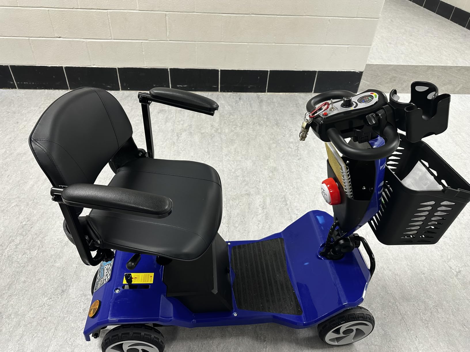 Foldable Mobility Scooters for Seniors, FSA&HSA Eligible,330LBS Capacity, Red Powered Electric Mobility Scooters, 4 Wheel Lightweight Mobility Scooters for Adults, Folding Travel Motorized Scooter customer photo 1