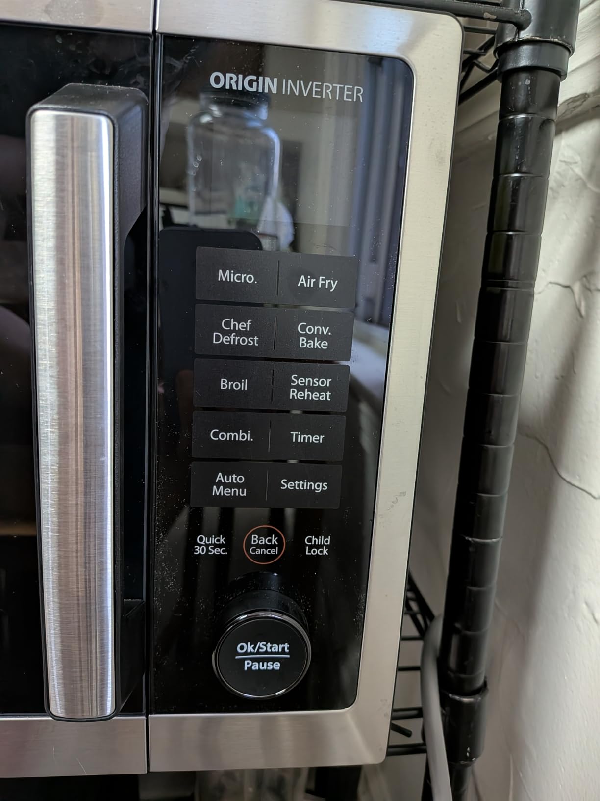 TOSHIBA OptiChef PRO MAX Air Fryer Combo Microwave Oven, 1.3 Cu.Ft, 1100W | 2.4-Inch Color Screen, Origin Inverter Technology, Smart Microwave Sensor, Compatible with Alexa, Countertop, Silver customer photo 2