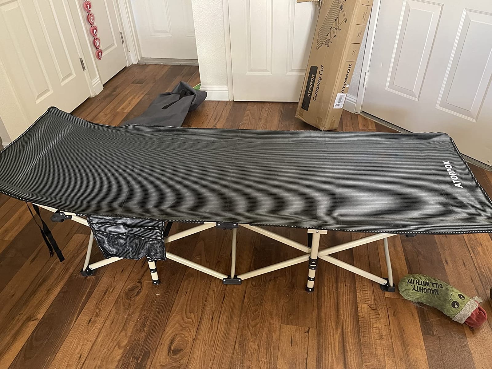 ATORPOK Oversized Camping Cot for Adults, Extra Wide 31.5'' Folding Bed with Carry Bag, Lightweight 500lbs Support, Portable Sleeping Cot for Home, Office, Camping customer photo 1