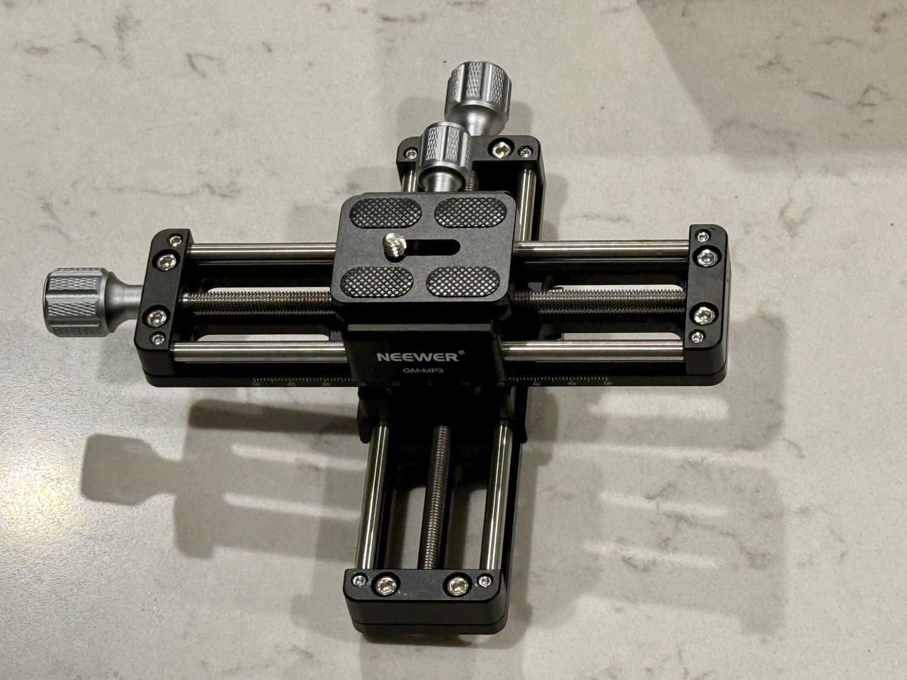 NEEWER Macro Rail Slider, 4 Axis 360° Rotating Aluminum Alloy Focusing Rail with Arca Type Quick Release Plate 1/4