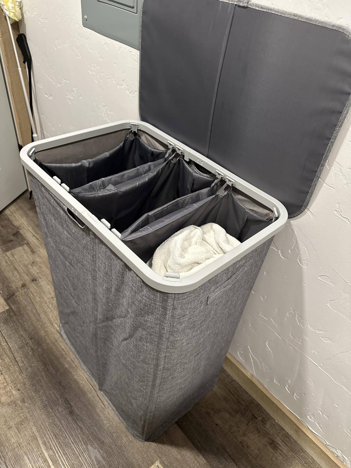Lifewit 185L 3 Section Laundry Hamper with Lid, Laundry Basket, Beige | Large Foldable Laundry Sorter with 3 Removable Bags, Tall Clothes Hamper for Bedroom and Bathroom customer photo 1