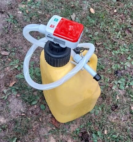 Keimi Electric Fuel Transfer Pump with Auto-Stop, 3.2 Gallon per Min | 4 Can Adapters, 2 or 4 AA Batteries or USB Power, 51-Inch Corrugated Hose, Gasoline, Diesel, AA Batteries Not Included customer photo 2