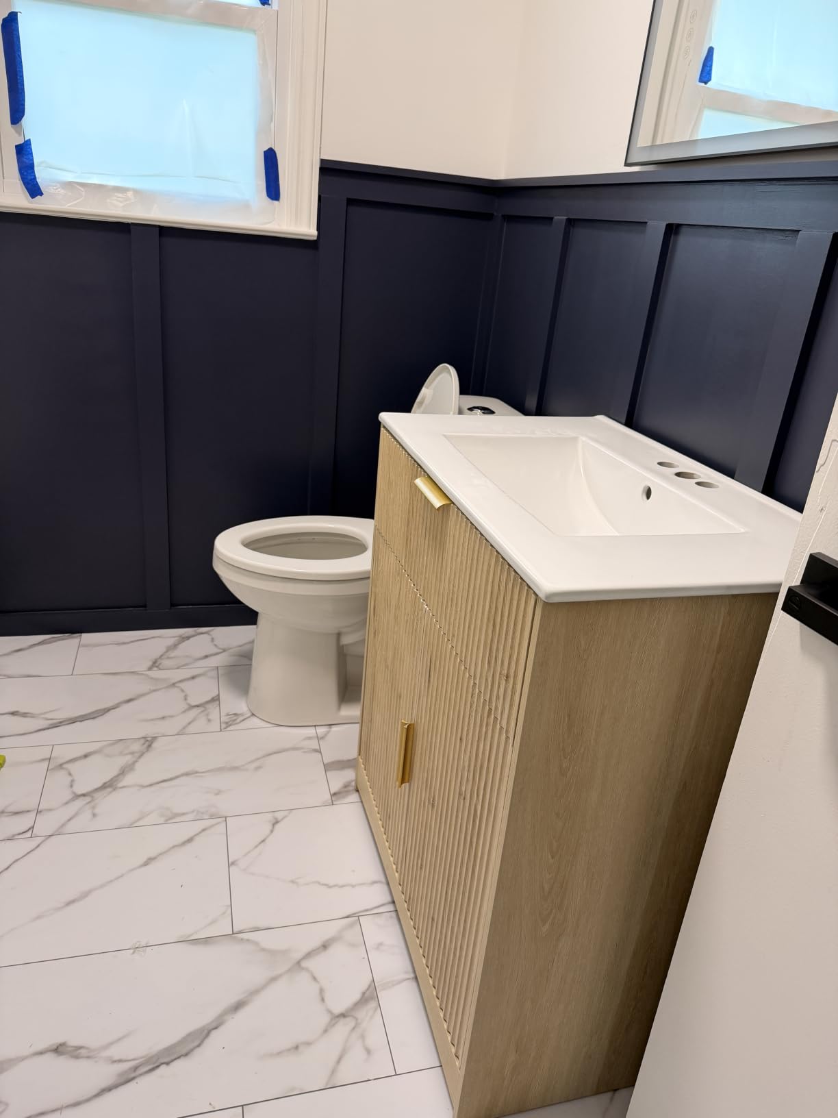 Amada 30'' Bathroom Vanity with Ceramic Sink, Modern Undermount Vanity Sink Cabinet with 2 Doors and 1 Drawer, Fluted Free Standing Bathroom Storage Cabinet with Sink Combo Set, Natural Oak customer photo 1