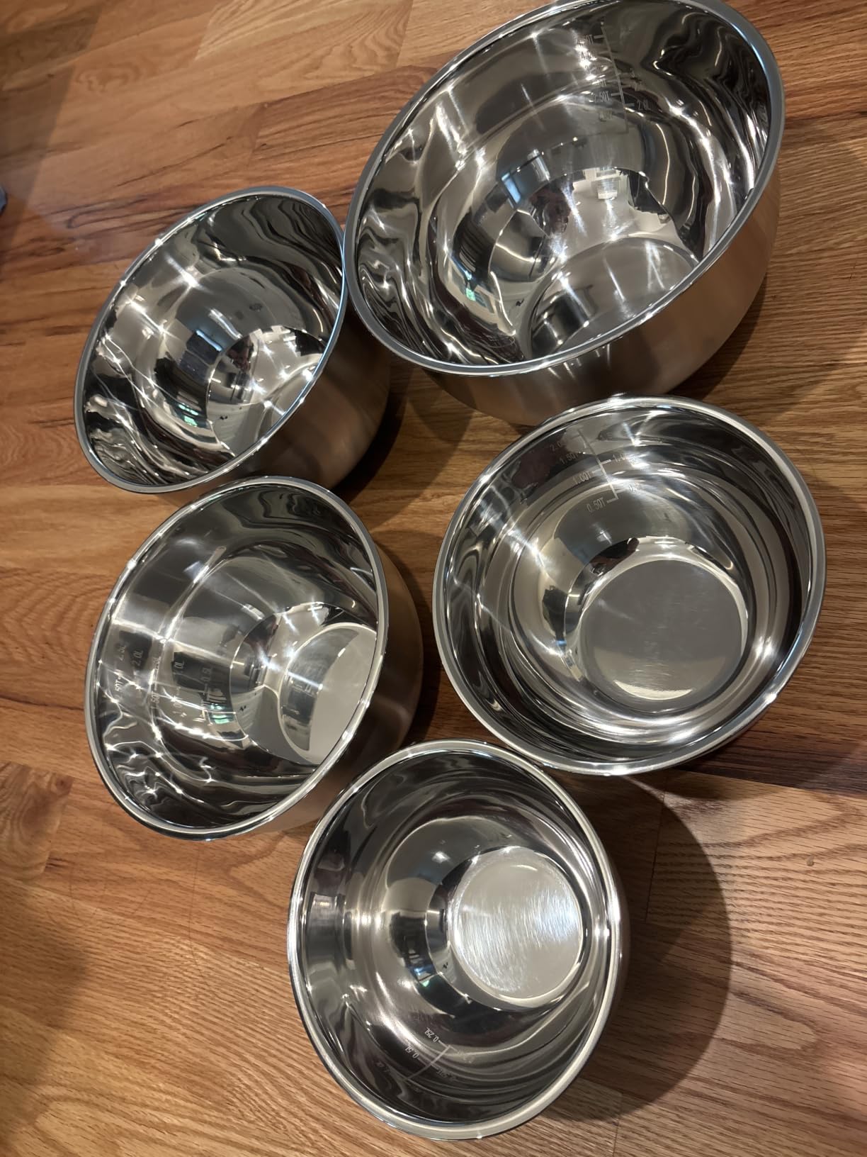Deedro Mixing Bowls with Airtight Lids, Stainless Steel Mixing Bowls Set | 22Pcs Nesting Bowls with Non-Slip Silicone Base, thicker Metal Bowls for Baking & Prepping, 1.5/2/3/4/5 QT, Khaki customer photo 1