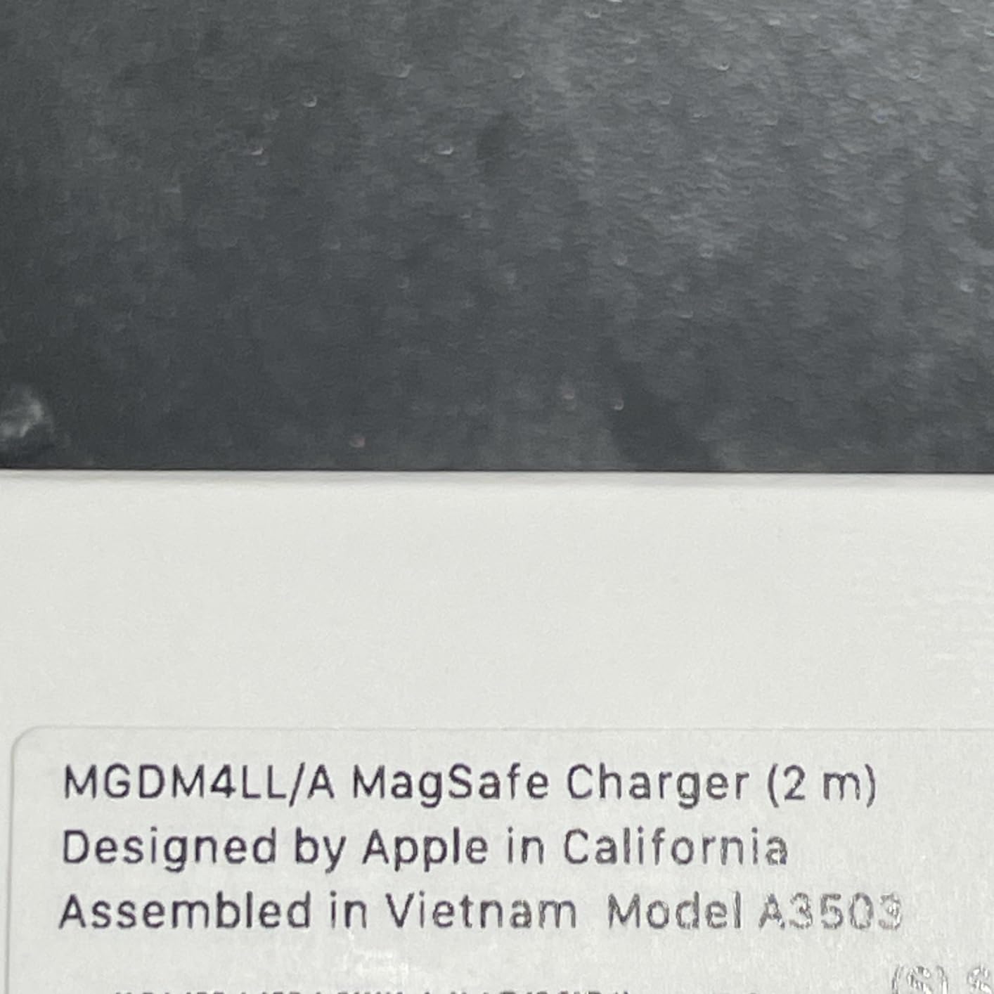 Apple MagSafe Charger 2m customer photo 2