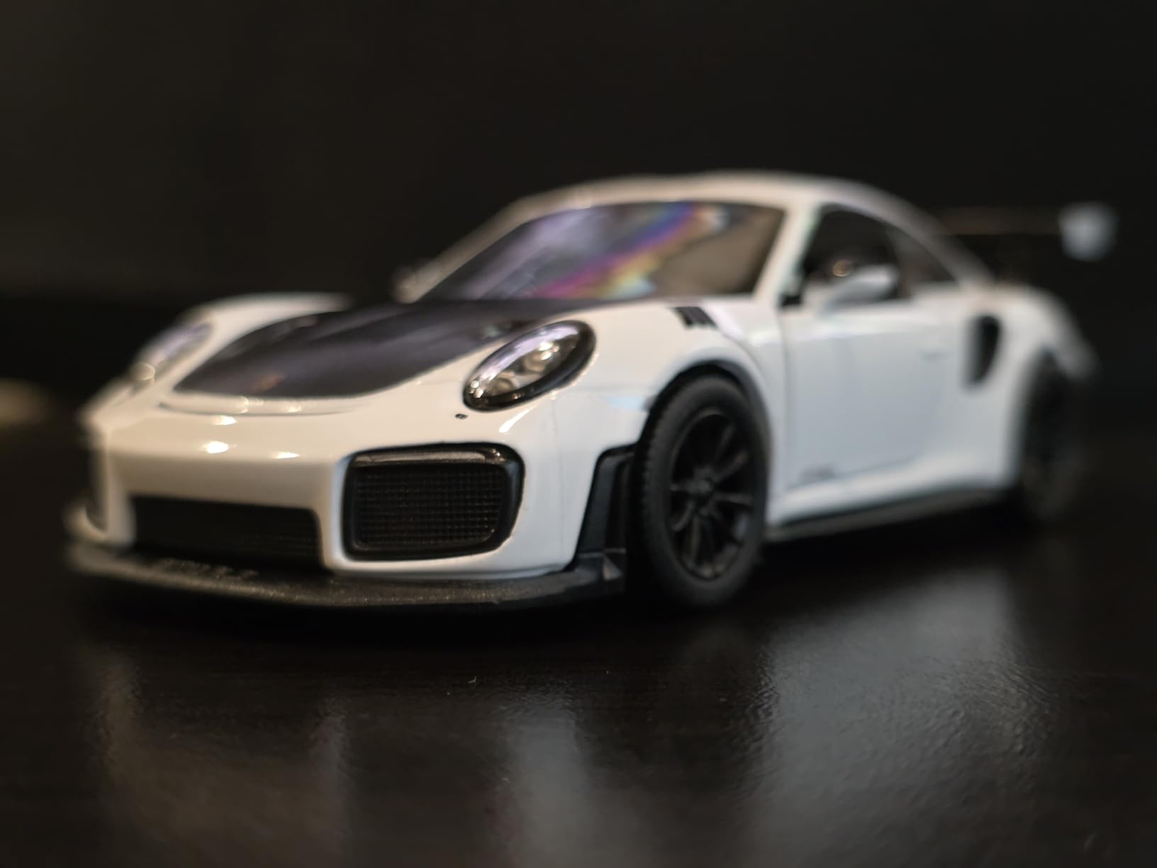 KiNSMART - 2010 Porsche 911 GT2 RS 1:36 Scale 5