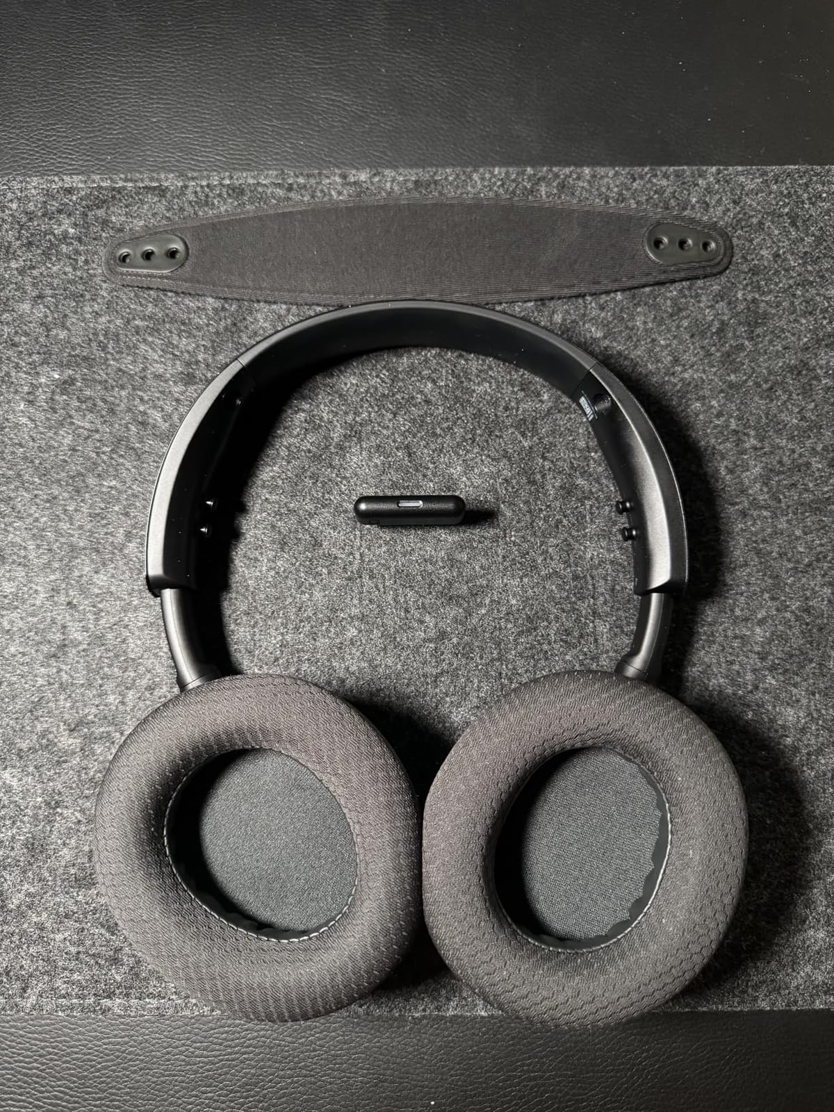 SteelSeries Arctis Nova 7P Wireless Gen 2 Gaming Headset - Real-Time App Control, 50+ HR Play, Neodymium Magnetic Drivers, Mix 2.4GHz/Bluetooth, PS5, PS4, PC, Switch 1/2, Mobile - Black customer photo 1