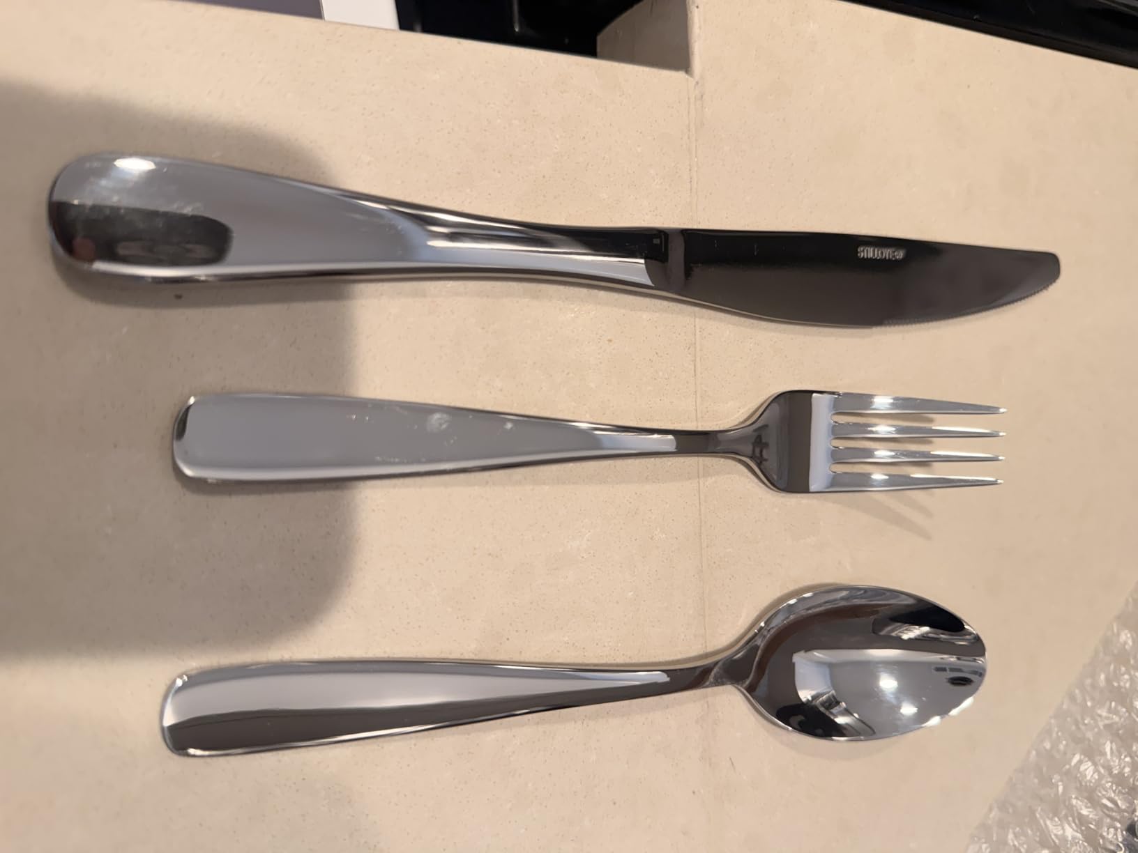 Silverware Set for 8, 40 Piece Heavy 18/10 Stainless Steel Flatware Utensils Cutlery Set, Mirror Polished knives Forks and Spoons Silverware Sets,Dishwasher Safe for Dinner Home Kitchen,Wedding Party customer photo 1