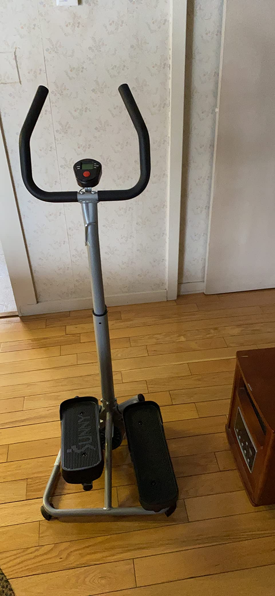 Sunny Health & Fitness Climbing Stair Stepper for Home Gym | SunnyFit App Connection, Long Stride Length, Home Gym Exercise, Compact Foldable, Leg and Glute Training customer photo 1