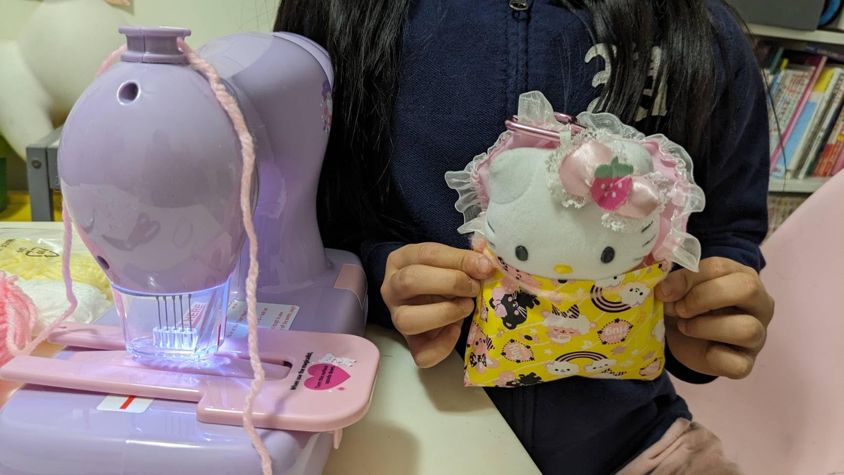 AXE YAMAZAKI Hug Yarn Sewing Machine for Kids 6+ Years | Beginner-friendly, Junior learning sewing machine, Great for kids crafts, Easy Sewing, Birthday Girls customer photo 1