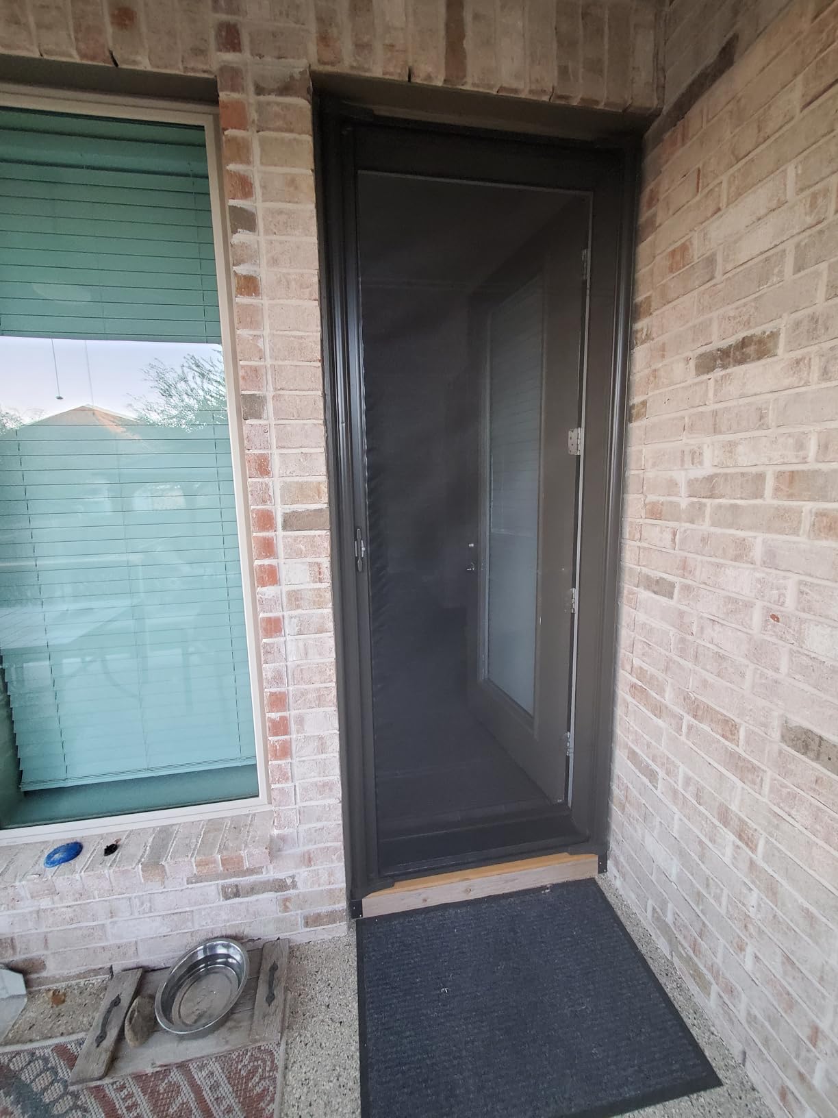 Genius Cool Retractable Screen Doors for Single Door - Roll Away Retractable Screen Doors for Front Door - Standard Width (32 in to 36 in) x Height 80 in - No Drill Easy Install, Black customer photo 1