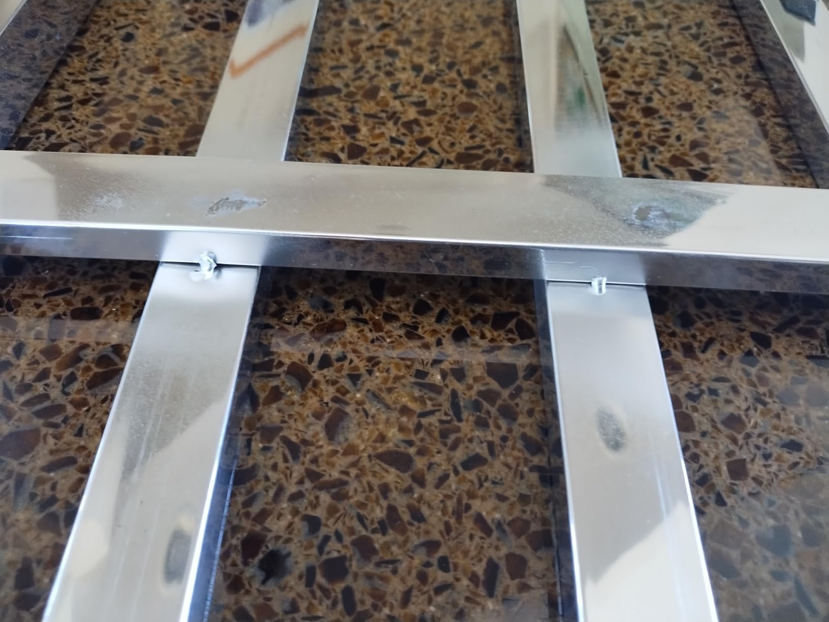 2 Packs Dunnage Rack 23.6x15.8x8inch Stainless Steel Dunnage Racks Commercial Food Service Storage Rack for Restaurants Kitchen Warehouse Supermarket customer photo 1