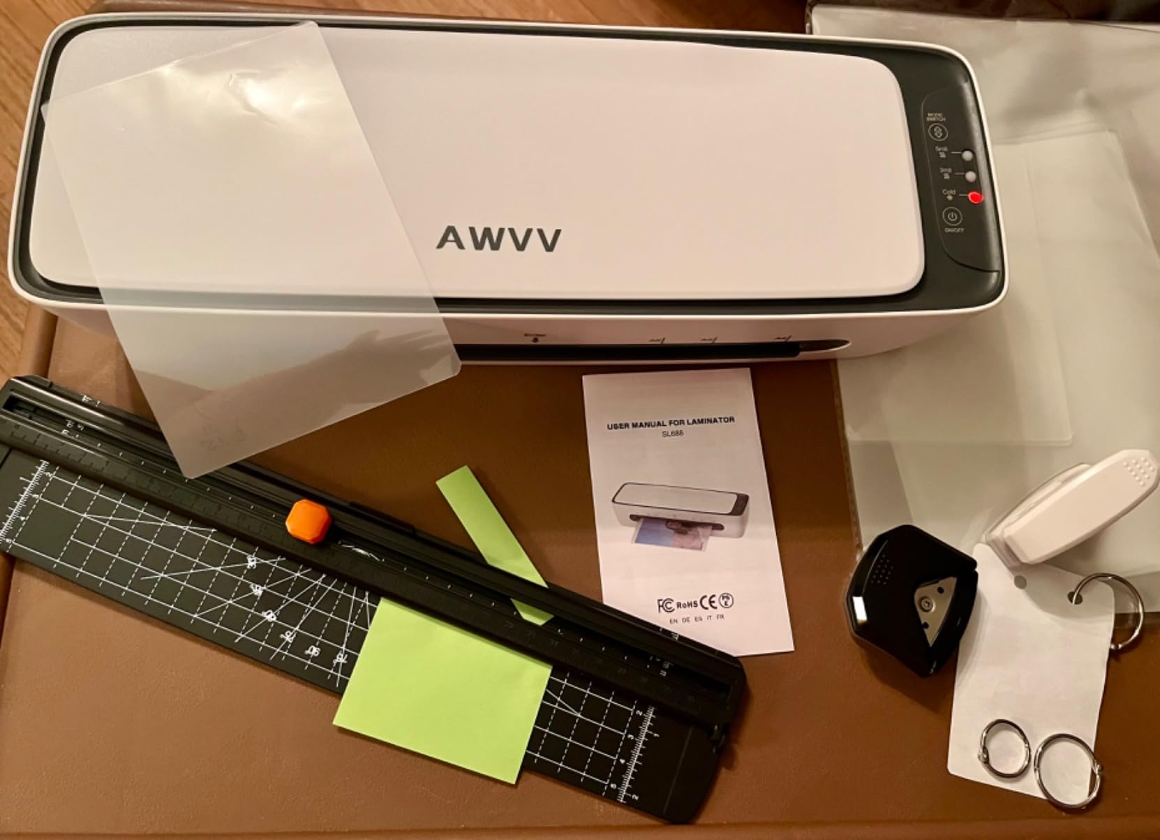 Chilino 13inch Heavy-Duty 4-Roller 11x17 Laminator Machine, 1000mm/min | 3-10 Mil Thick A3 Laminating Machine, Fast Warm-up, Auto-Reverse Anti-Jam, Includes 30-Sheets for Office & School, Black customer photo 1