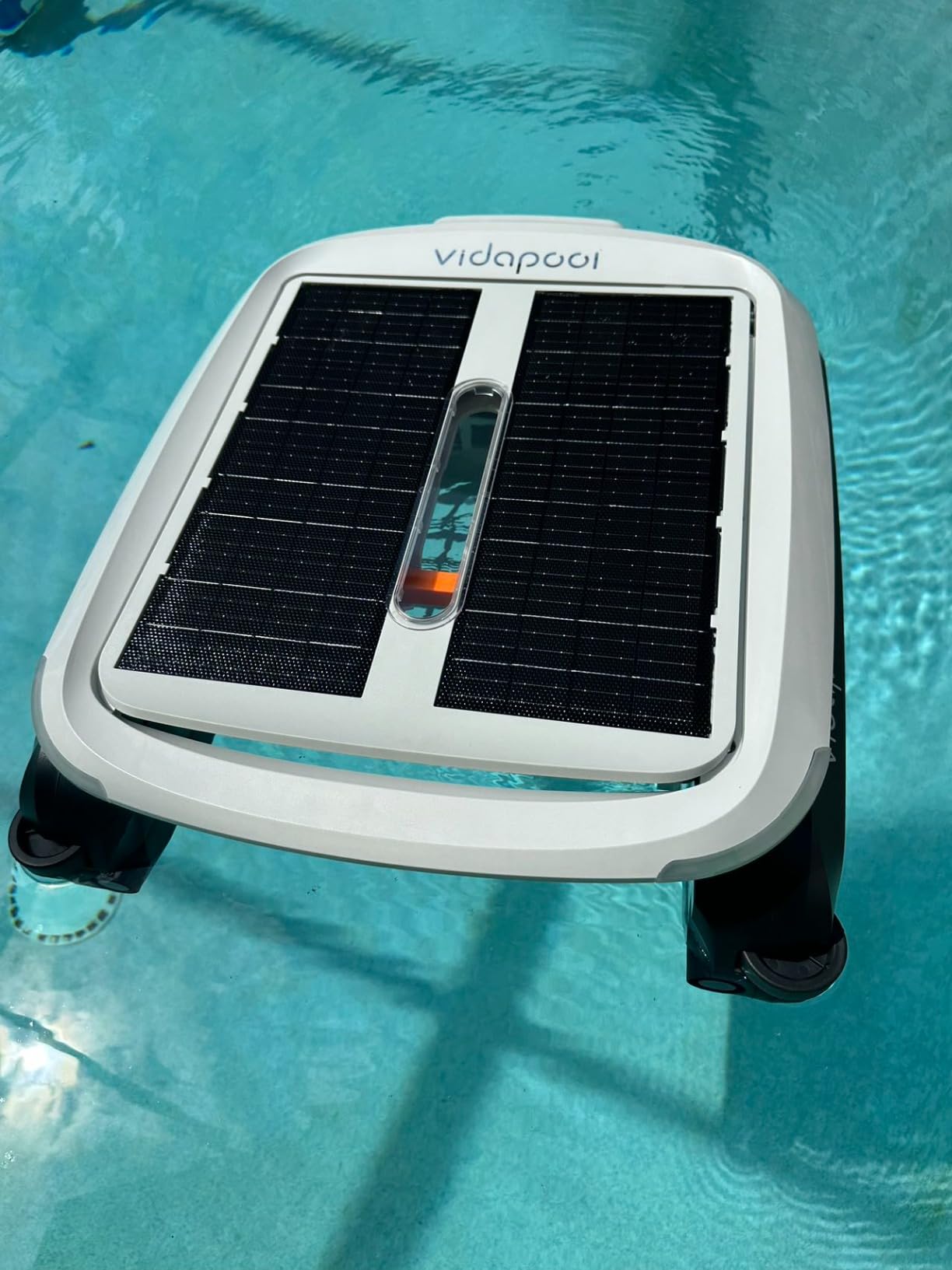 Solar Pool Skimmer Robot, Automatic Pool Surface Skimmer Cleaner, Dual Mode Solar Powered Pool Skimmer with Obstacle Avoidance, Day & Night Cleaning for All Swimming Pools-White customer photo 2