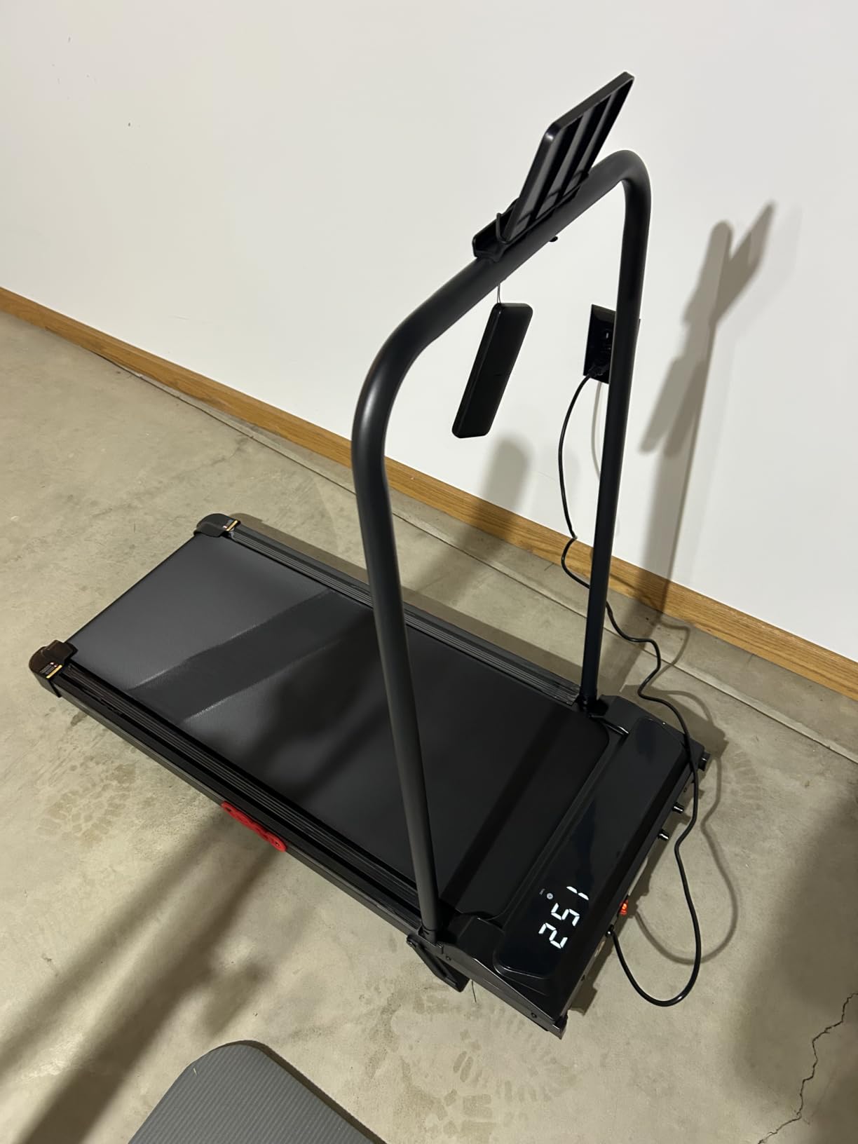 Small Treadmill for Home, Walking Pad Treadmill with Incline and Handle Bar, 3.0HP Electric Under Desk Treadmill for Small Space, 0.6-7.6MPH Portable Mini Exercise Treadmills, 350LBS Capacity customer photo 2