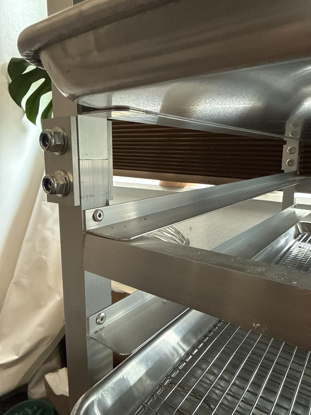 lopeztek Commercial 20-Tier Half & Full Sheet Pan Rack with Wheels | 1/2 & Full Sheet Pan | Baking Bread Cooling Rack | Speed Bun Rack | Bakery Rolling Cart | Dough Proofing customer photo 2