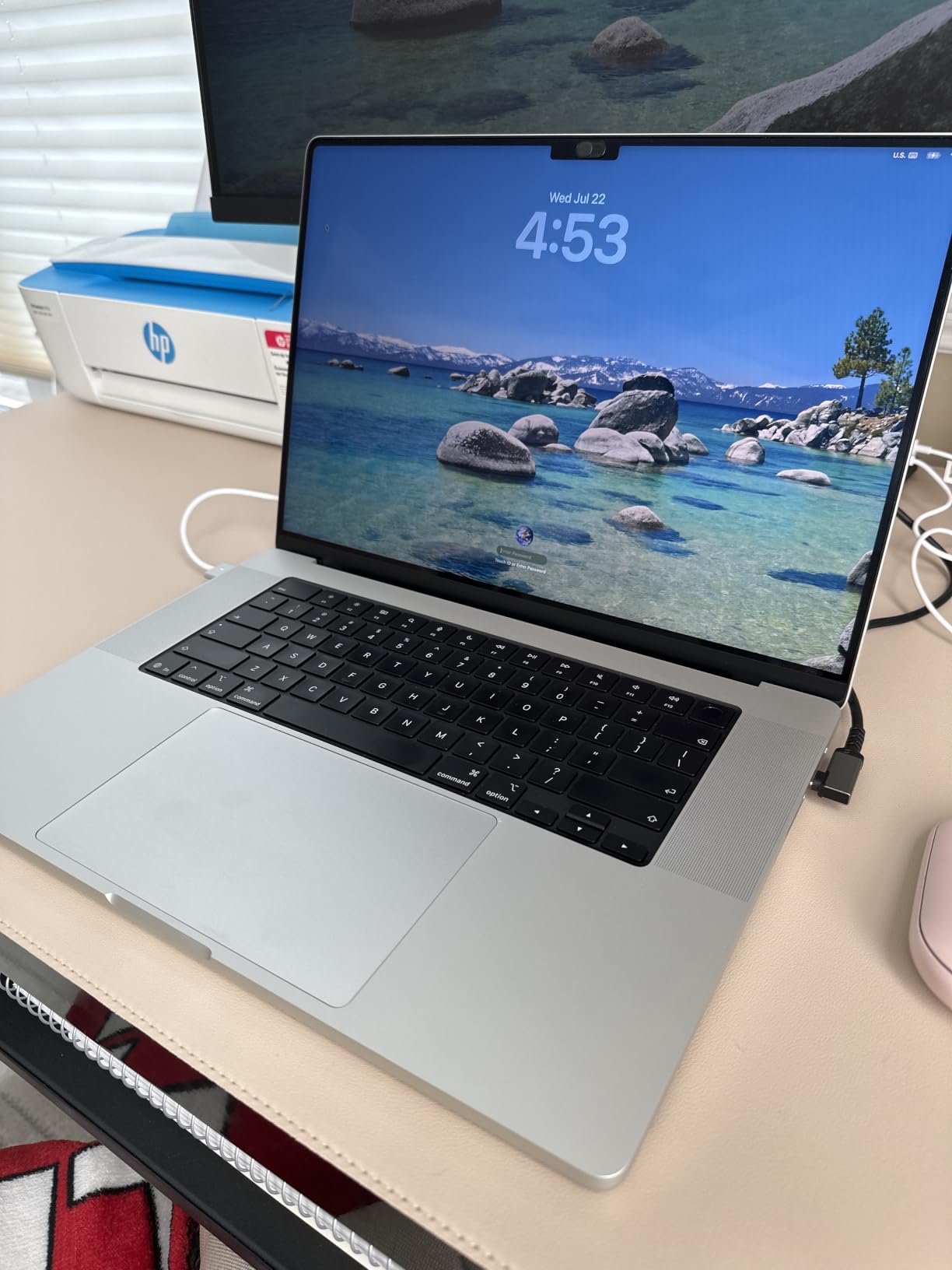 MacBook Pro M5 Pro 16.2 customer photo 2