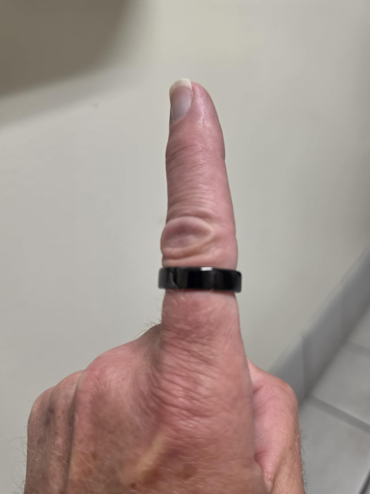 Oura Ring 5 Smart Wearable - Silver - Size 8 - Fitness & Sleep Tracker customer photo 2