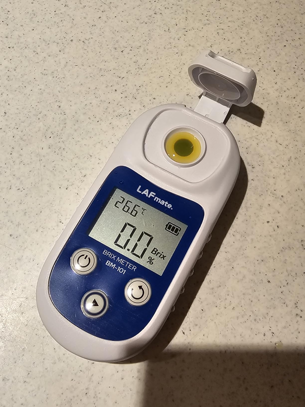 Digital Refractometer Range 0-55 BM101 Brix Refractometer ±0.2% Accuracy with ATC, IP65 Brix Meter for Juice, Wine Making & Coffee customer photo 1