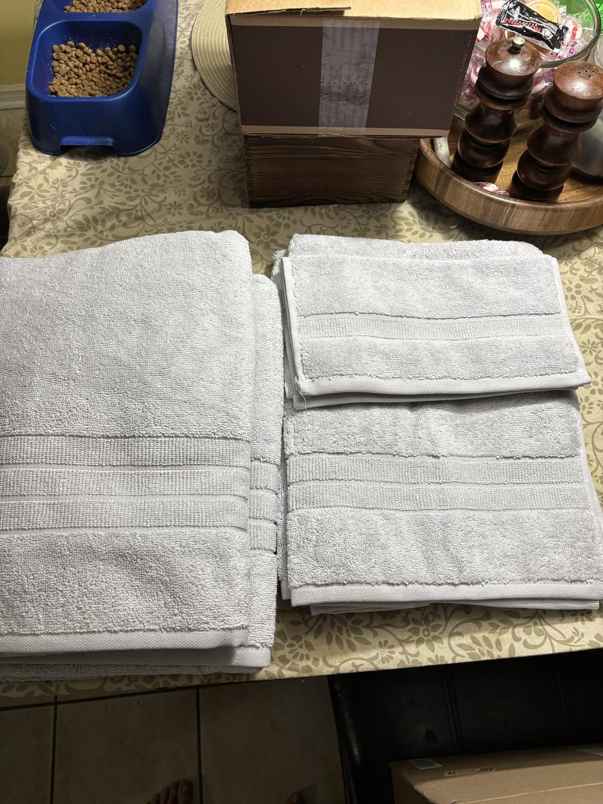 California Design Den Organic Cotton 6 Pc Bath Towel Set, Bright White | 100% Organic Turkish Cotton, 6-Pc Set: 2 Bath, 2 Hand Towels, 2 Washcloths, 550 GSM, GOTS Certified, Quick-Dry & Absorbent customer photo 1