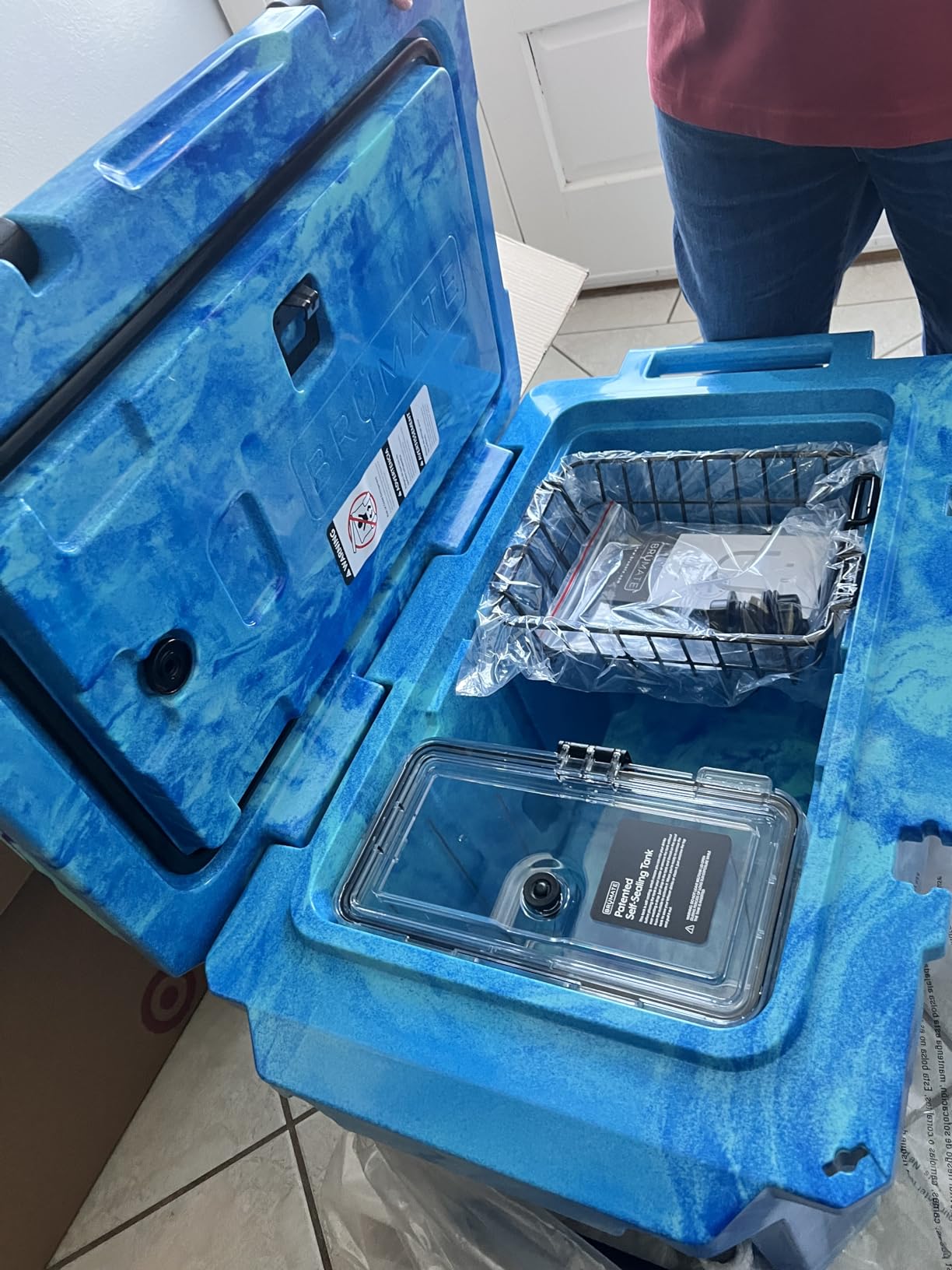 BrüMate BrüTank Hard Cooler with Built-in Drink Tank & Tap | 5+ Day Ice Retention | Perfect for Beach, Tailgating, Camping, Sports Games, & More customer photo 2