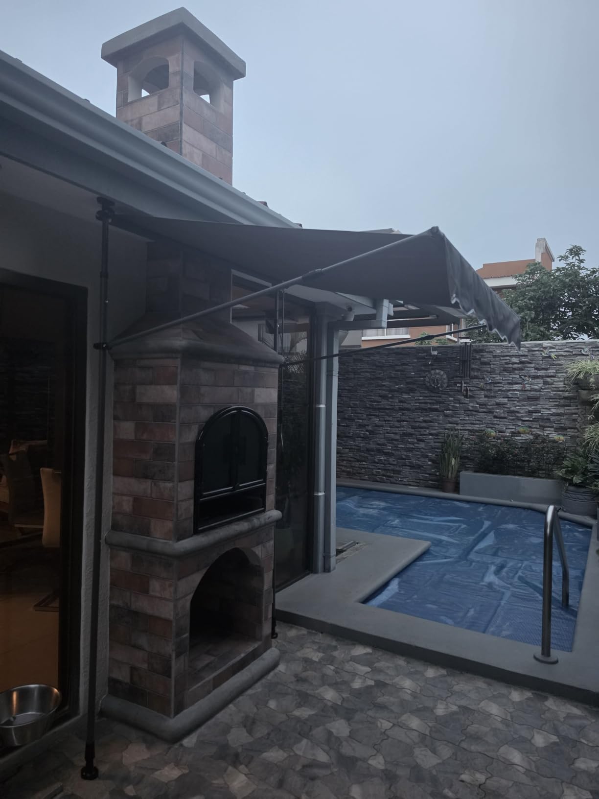 VEVOR Manual Retractable Awning, 78